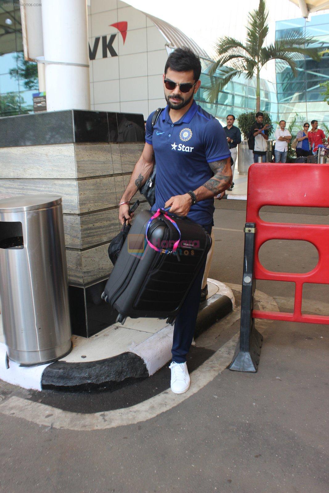 Virat Kohli snapped at airport on 11th March 2016