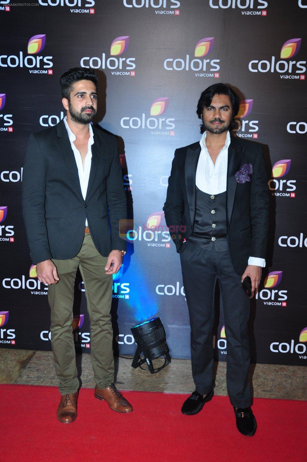 Gaurav Chopra at Colors red carpet on 12th March 2016