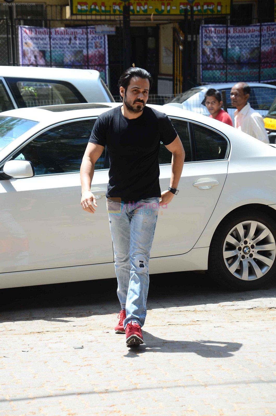 Emraan Hashmi's mothers funeral on 13th March 2016