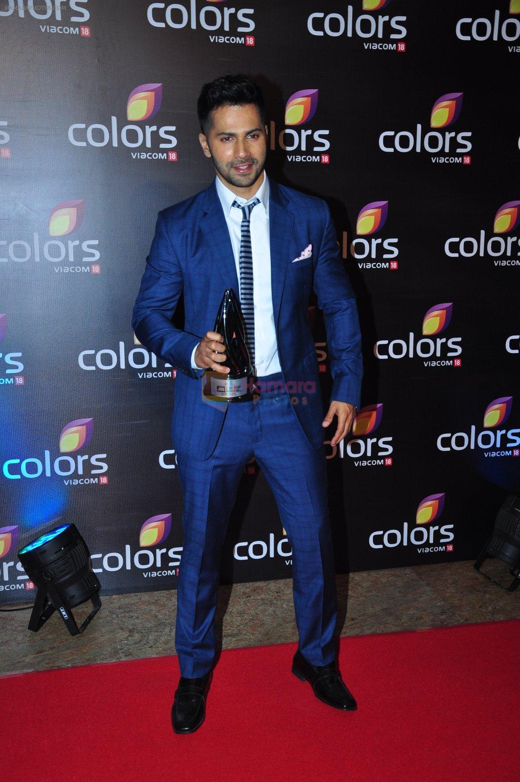 Varun Dhawan at Colors red carpet on 12th March 2016