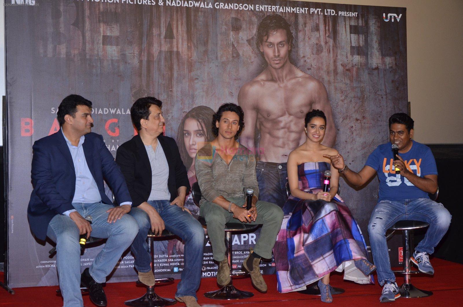 Siddharth Roy Kapur, Sajid Nadiadwala, Tiger Shroff, Shraddha Kapoor, Sabbir Khan at Baaghi trailer Launch on 14th March 2016
