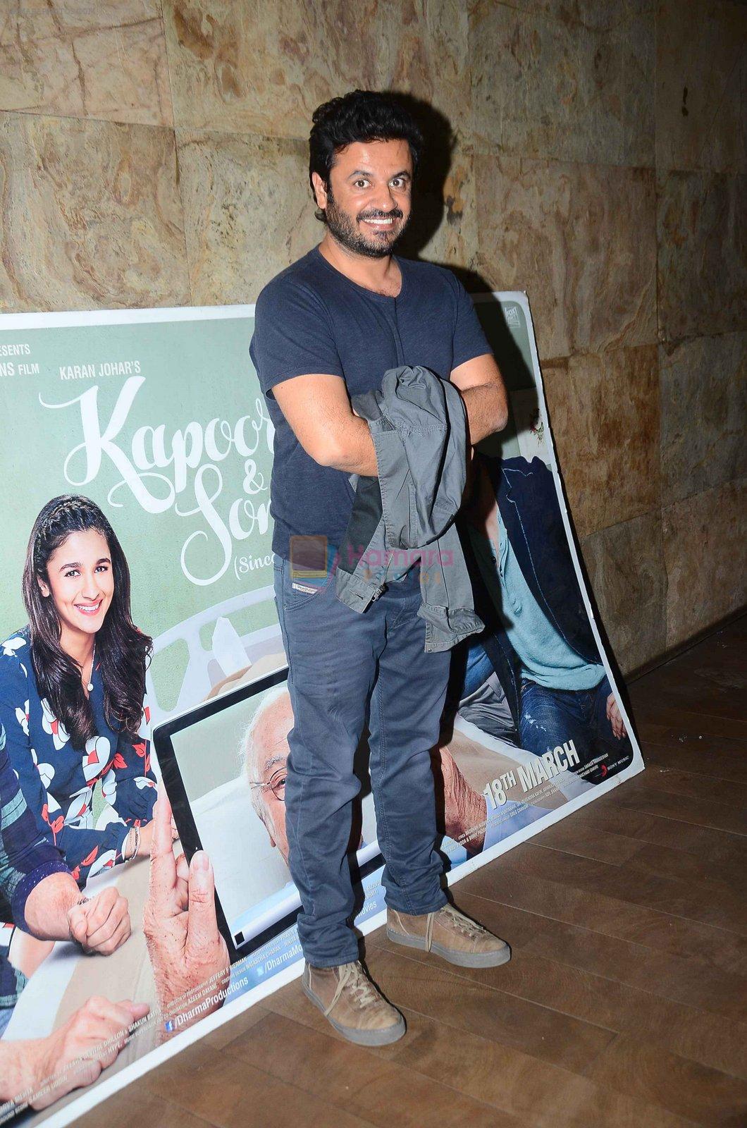 Vikas Bahl at Kapoor n Sons screening in Mumbai on 16th March 2016