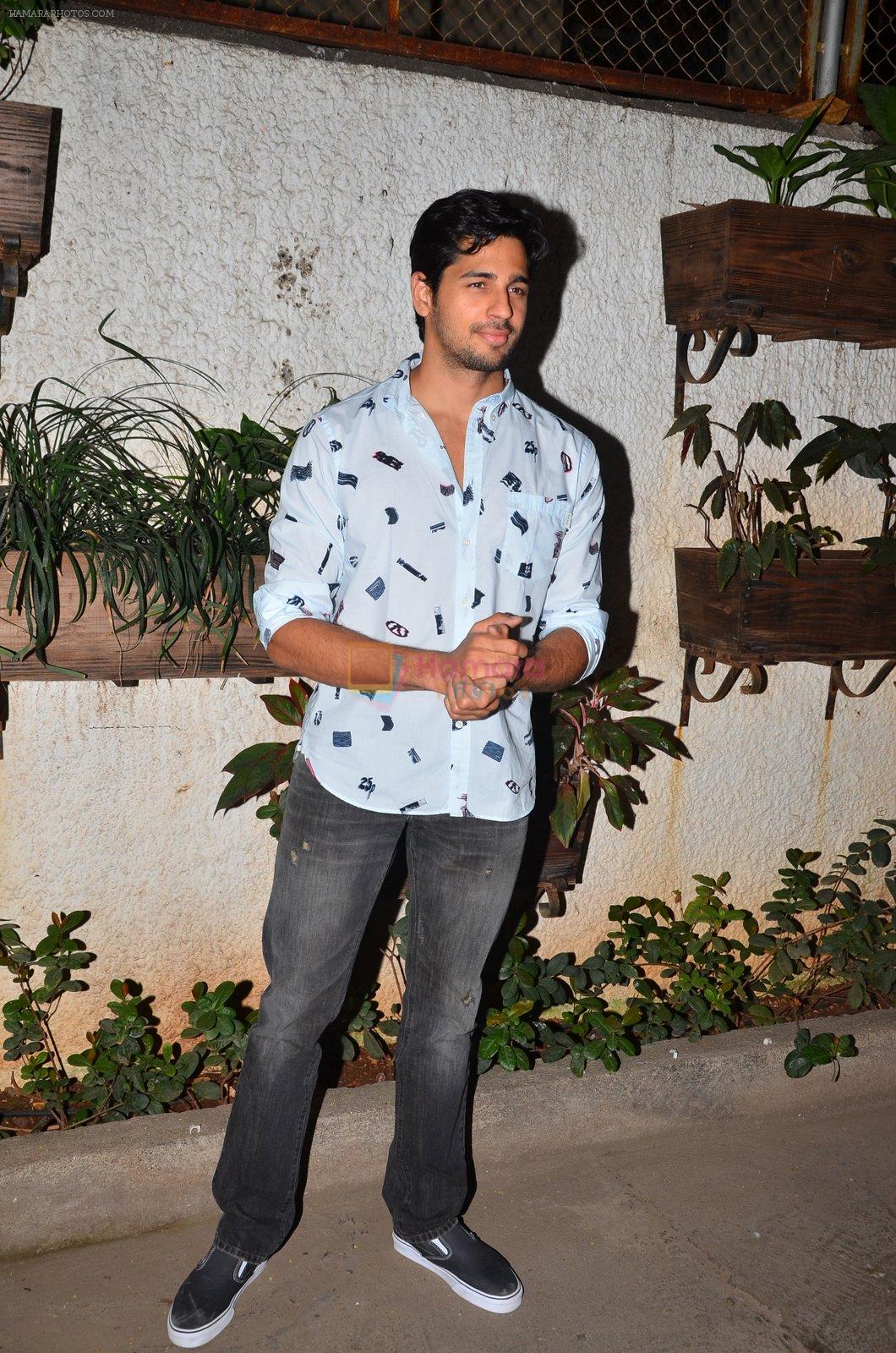 sidharth Malhotra's screening for kapoor n sons on 17th March 2016
