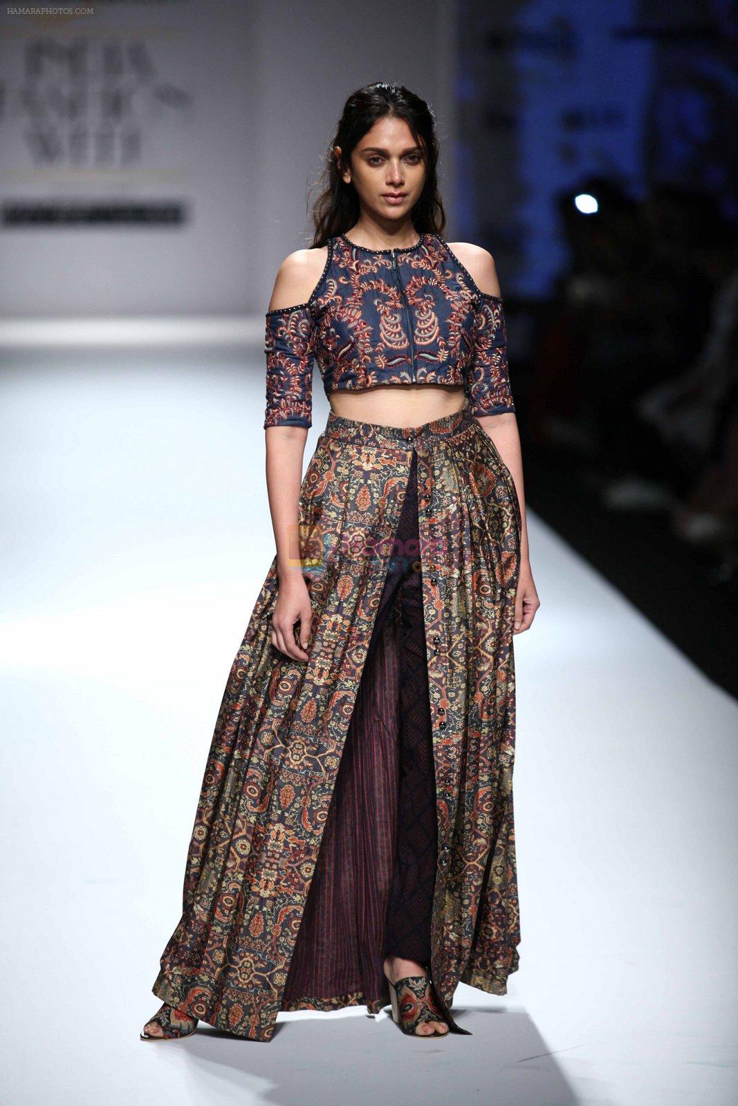 Aditi Rao Hydari at Shruti Sancehti Show on day 3 of Amazon India fashion week on 18th March 2016