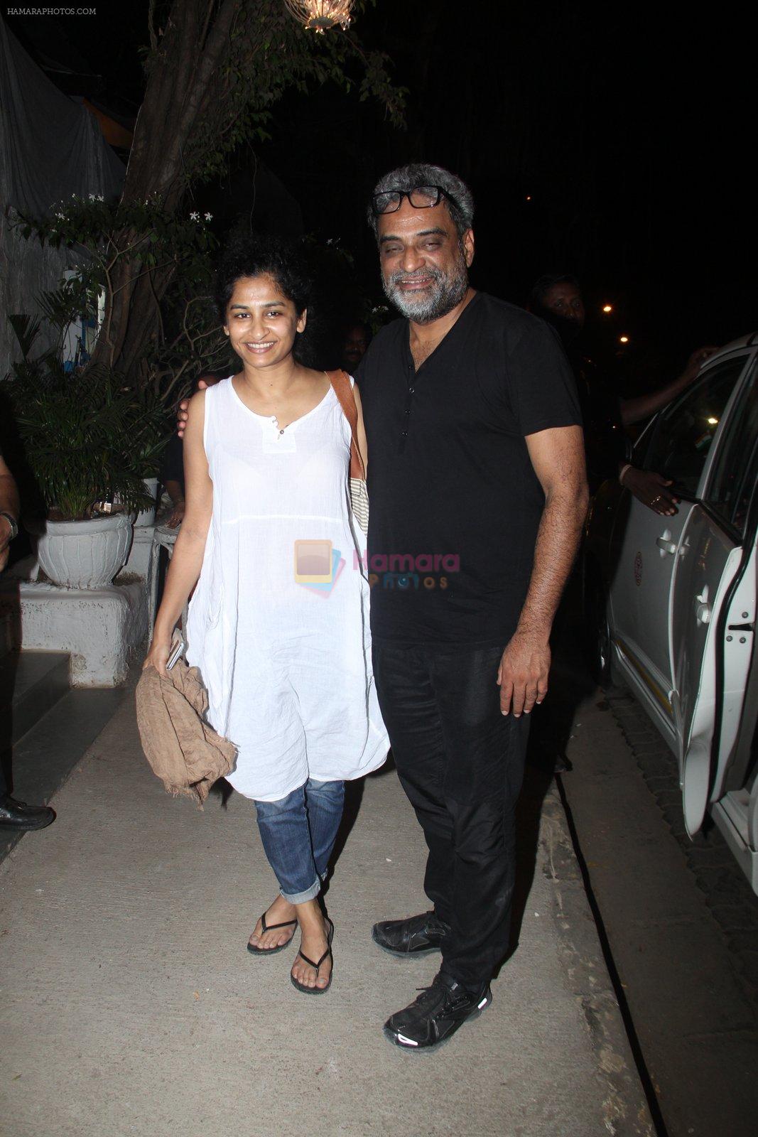 R Balki, Gauri Shinde snapped post dinner at Olive in Bandra on 20th March 2016