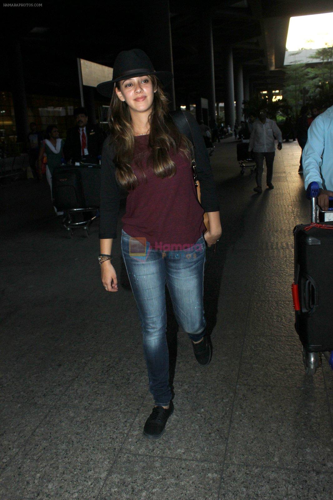 Hazel Keech snapped at airport on 19th March 2016