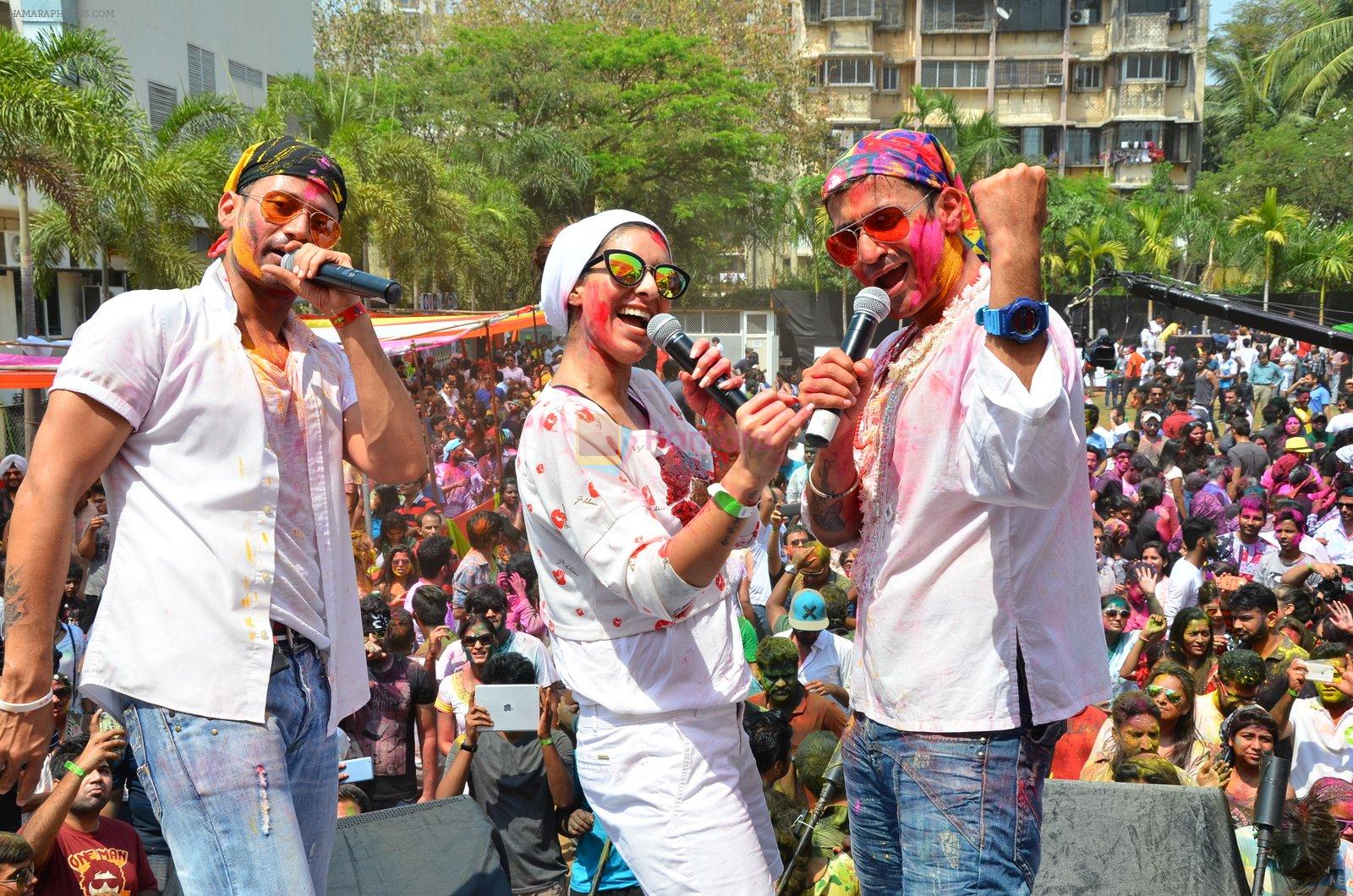 at Meet Brothers Holi Bash on 24th March 2016