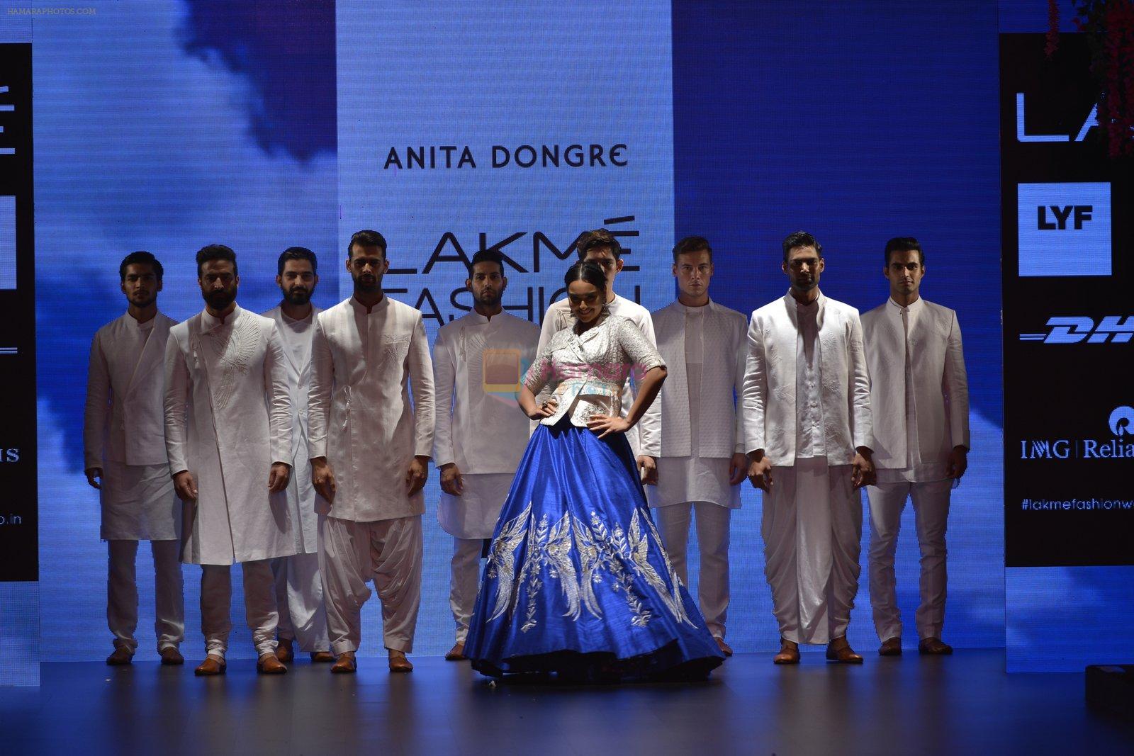 Sonakshi Sinha walks for Anita Dongre Show at LIFW 2016 Day 3 on 1st April 2016