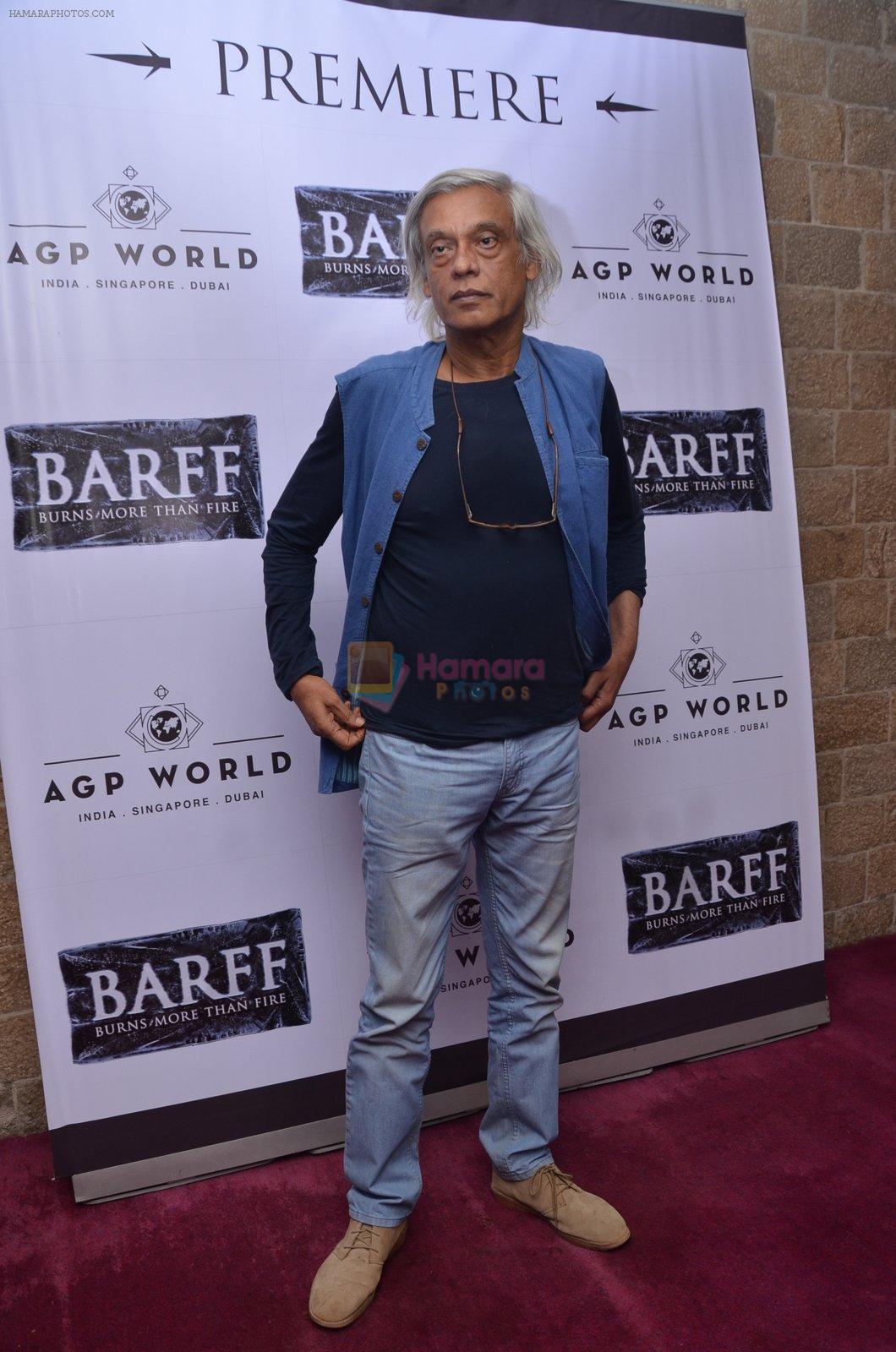Sudhir Mishra at Saurabh Shukla's play Barf in Mumbai on 10th April 2016