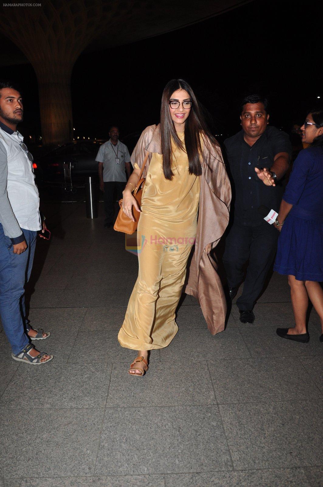 Sonam Kapoor snapped at airport on 7th May 2016
