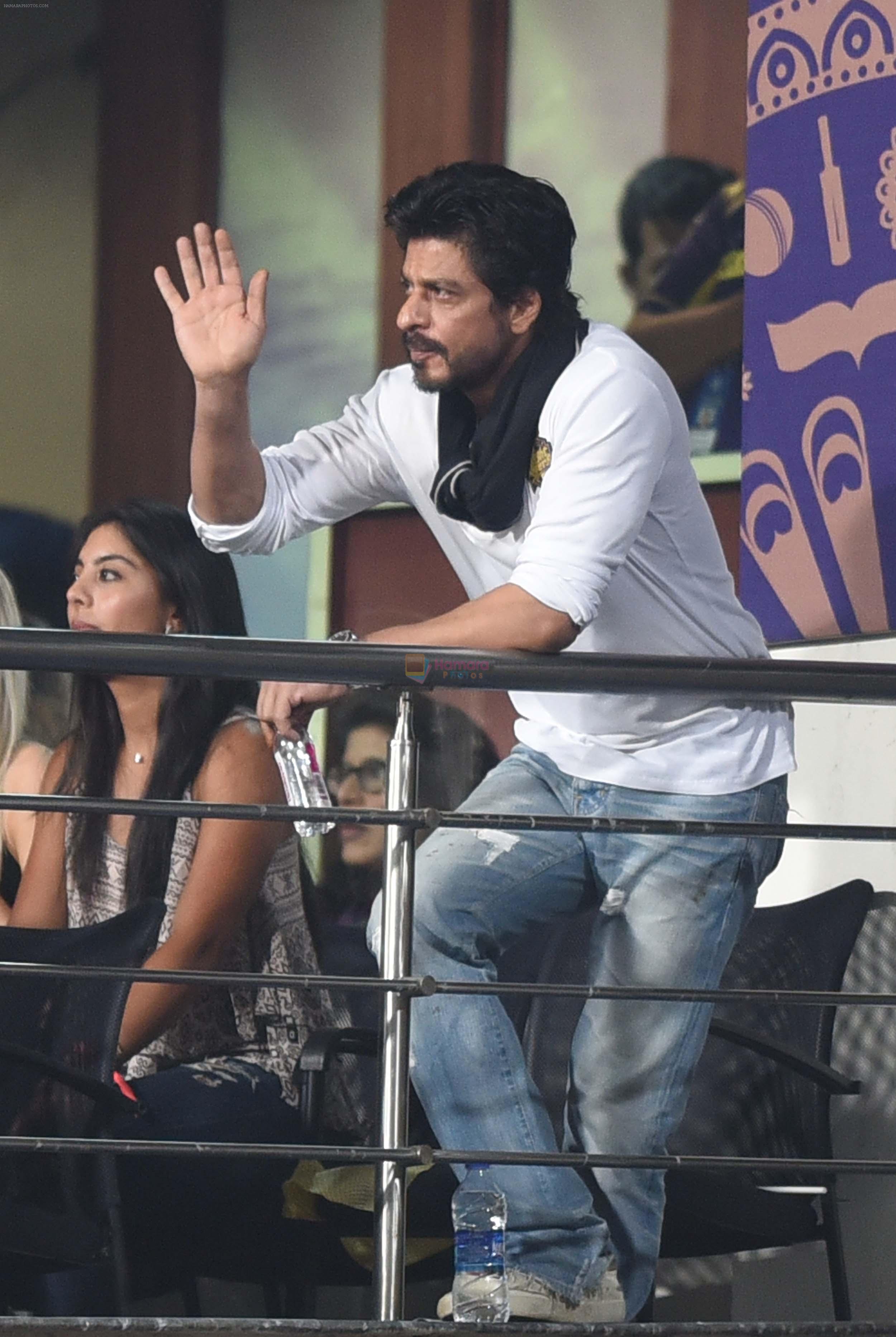 Shahrukh Khan at Eden Gardens on 8th May 2016