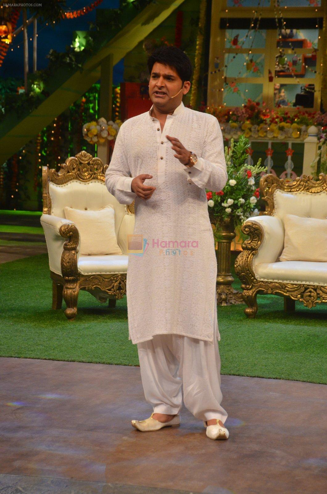 Kapil Sharma on the sets of Kapil Sharma Show on 28th May 2016