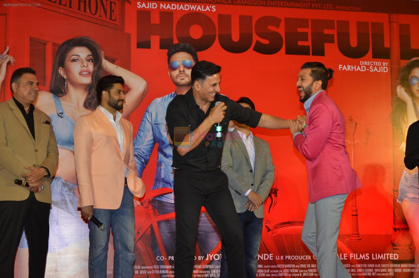 Akshay Kumar, Abhishek Bachchan, Riteish Deshmukh, Boman Irani at Housefull 3 success bash on 9th June 2016