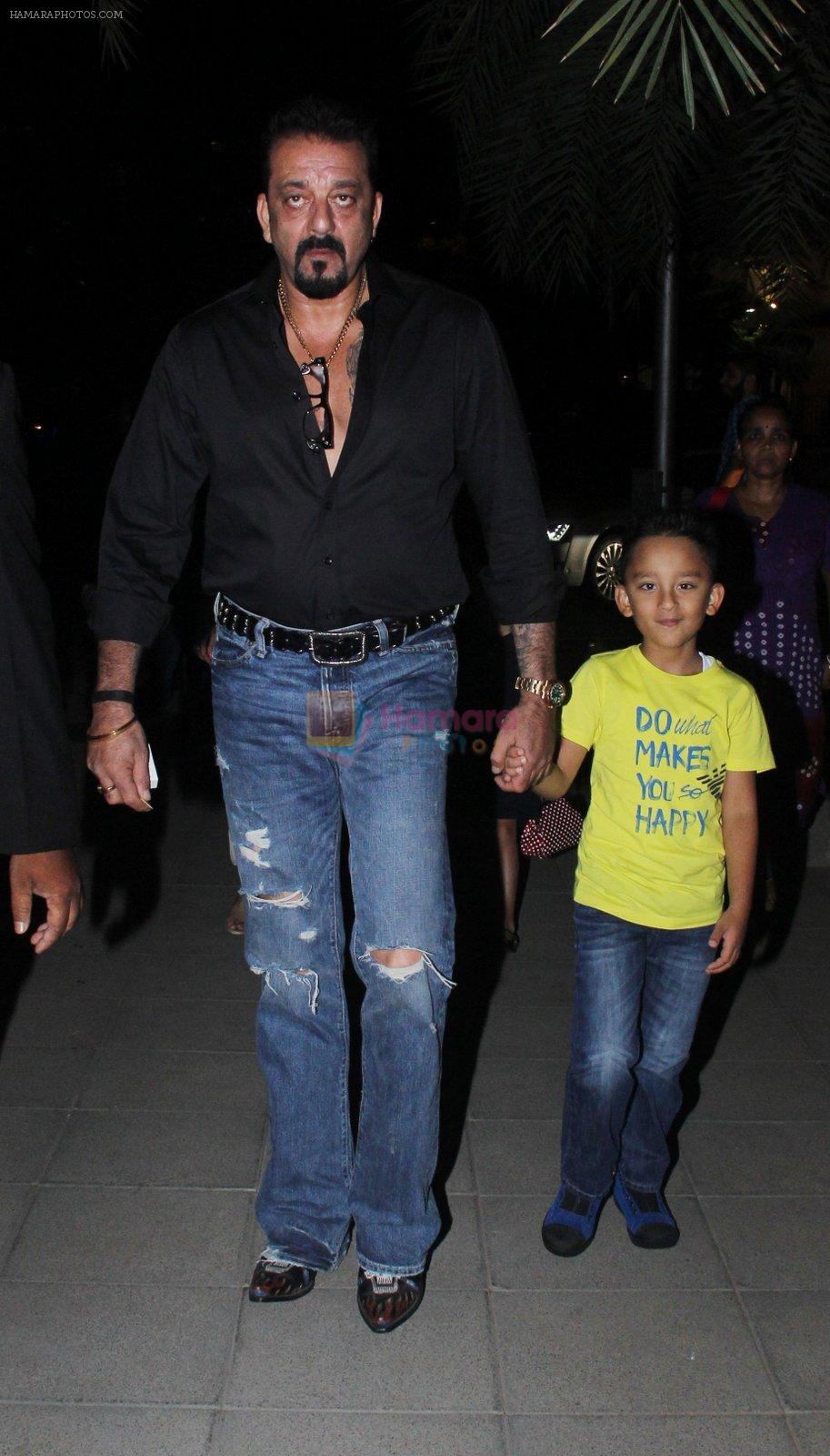 Sanjay Dutt with family on dinner on June 10th 2016