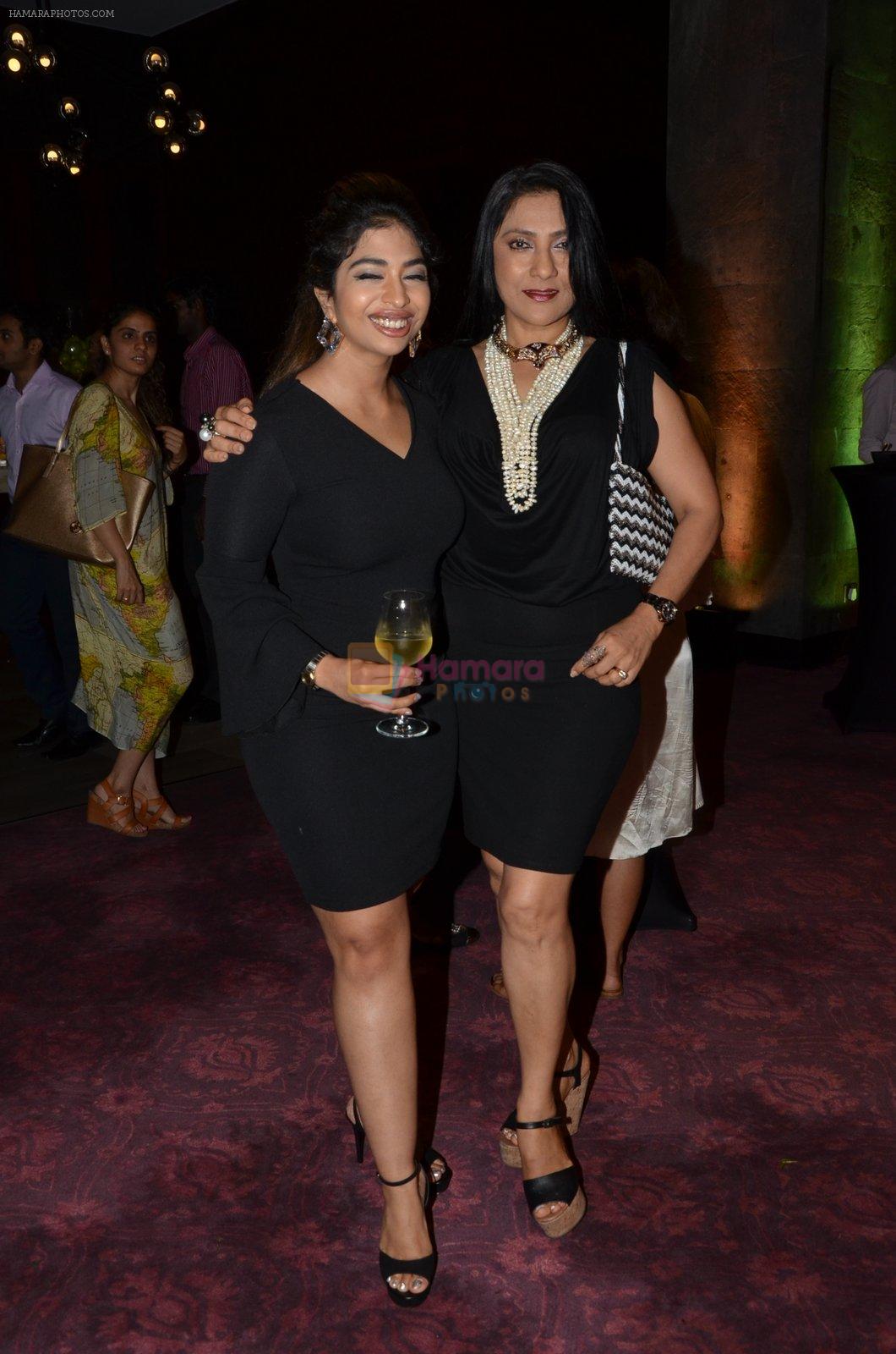 Aarti Surendranath at Jogen Chaudhry's art event hosted by Gayatri Ruia and ST Regis on 10th June 2016