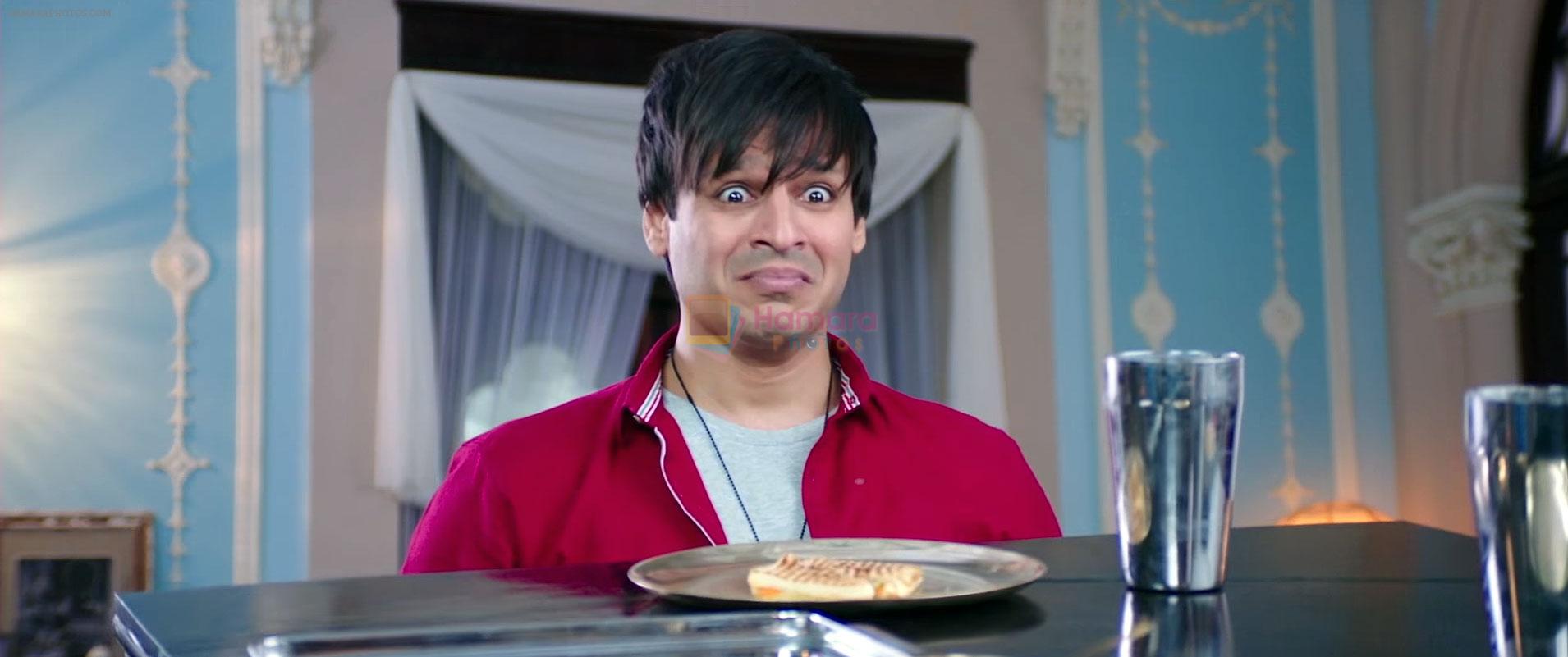 Vivek Oberoi in Great Grand Masti Movie Still