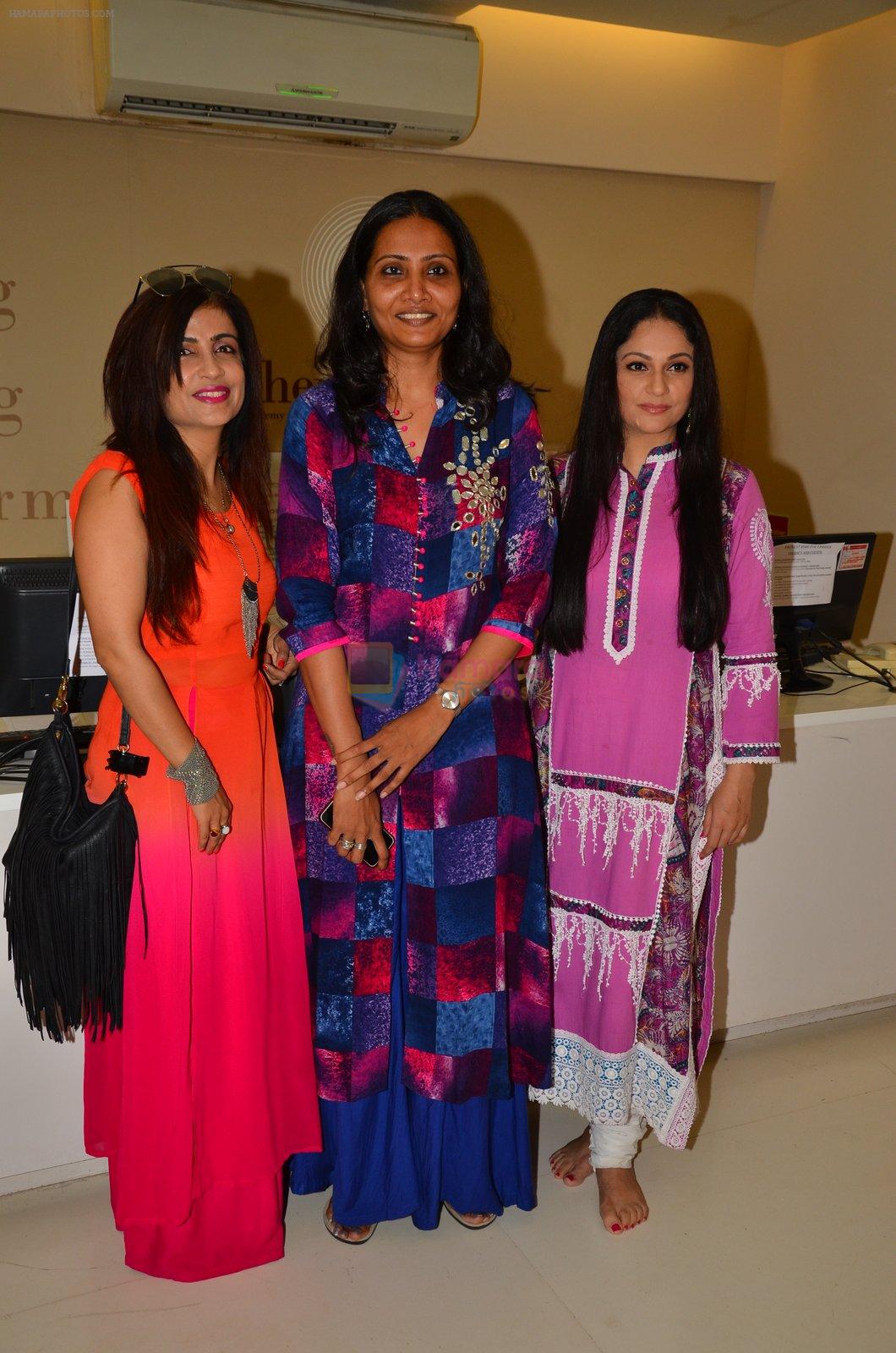 Gracy Singh, Shibani Kashyap at a welness centre launch in Mumbai on 19th June 2016
