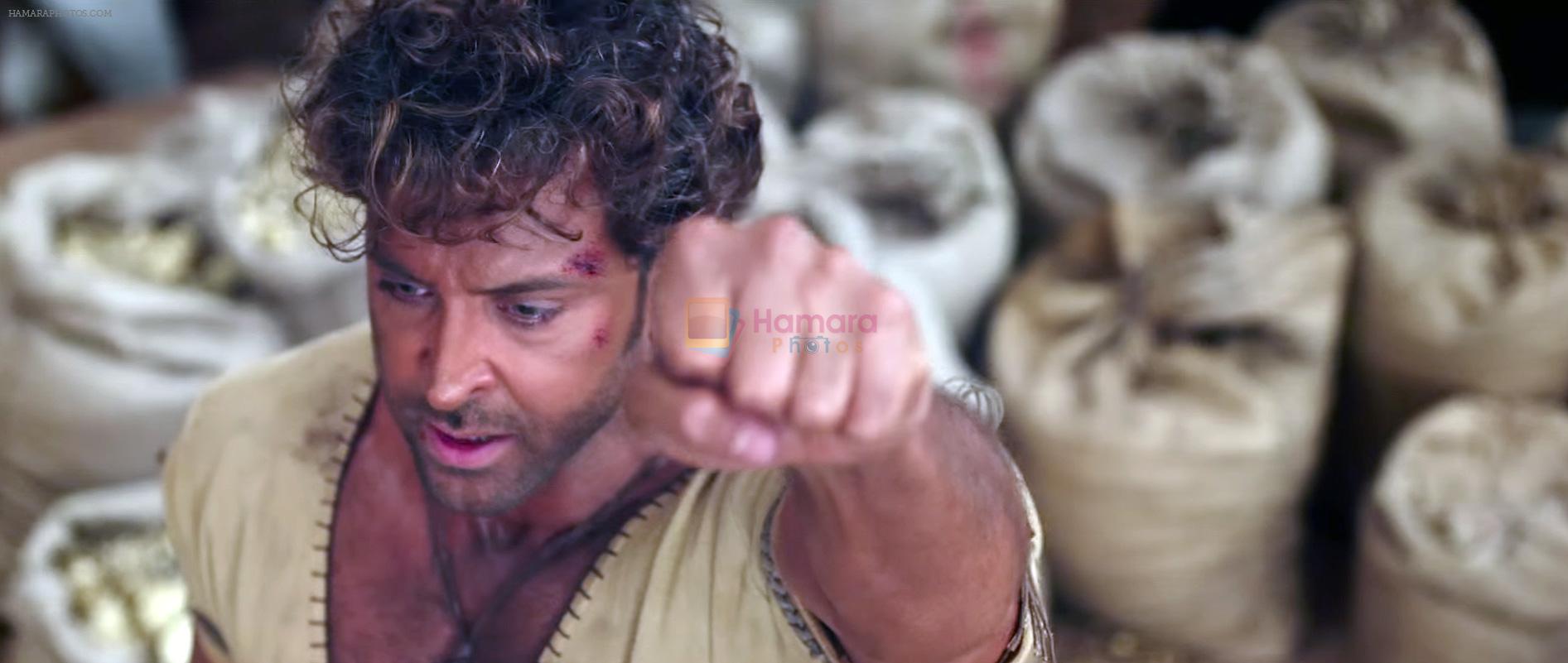 Hrithik Roshan as Sarman in Mohenjo Daro Movie Still
