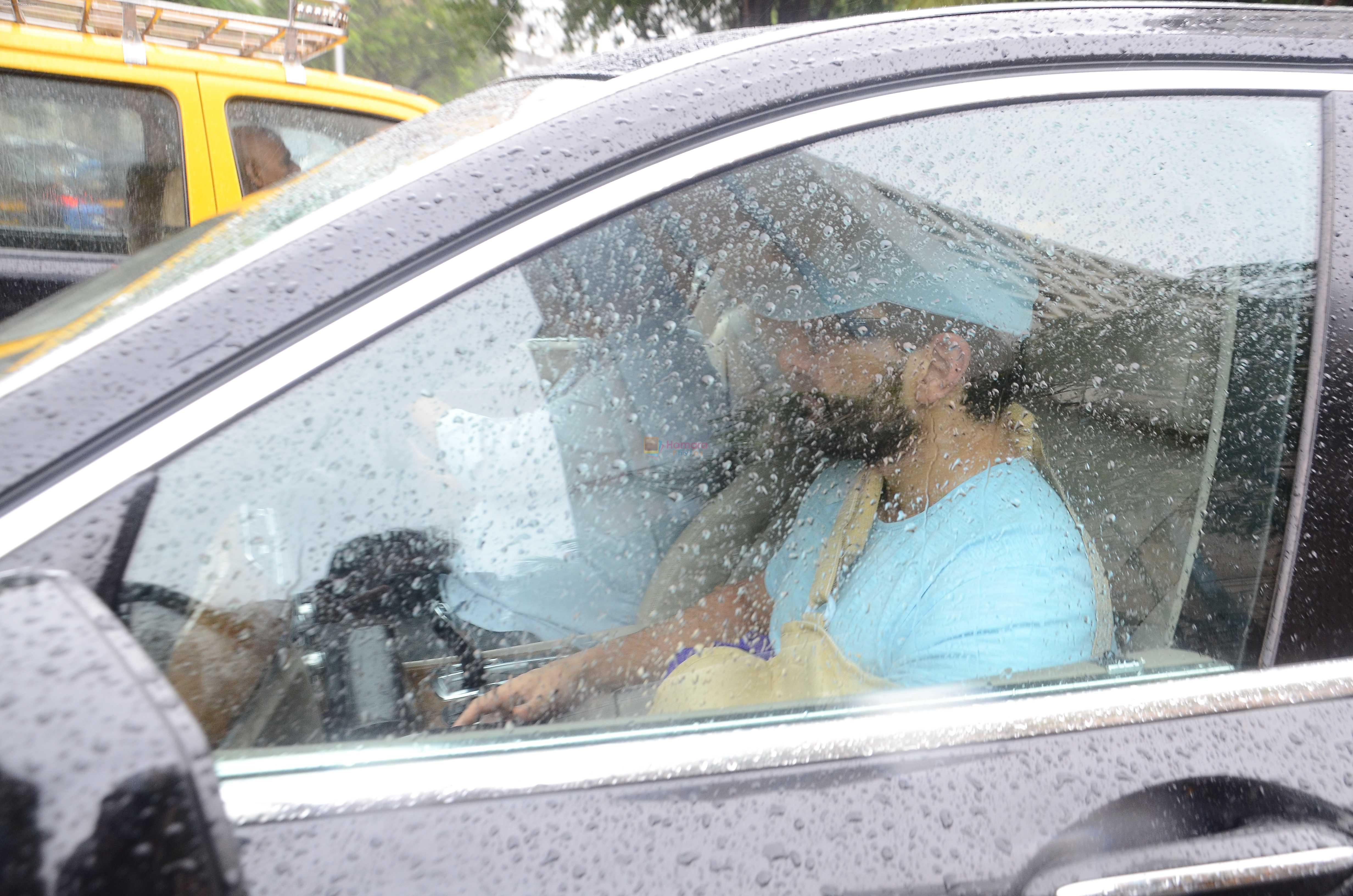 Saif Ali Khan discharged from hospital on 27th June 2016