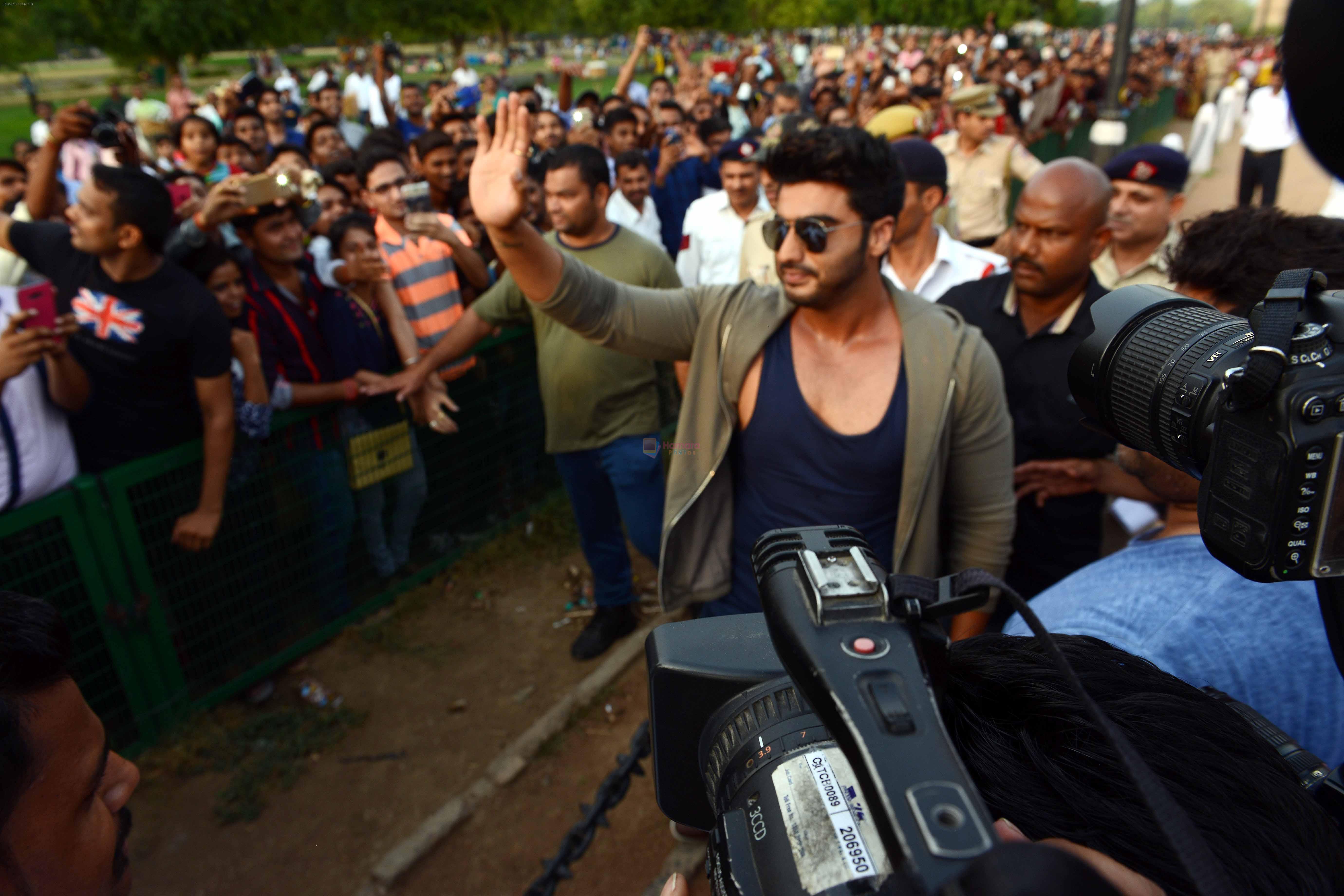 Arjun Kapoor at Road Safety Awareness Campaign in India Gate, New Delhi on 28th June 2016