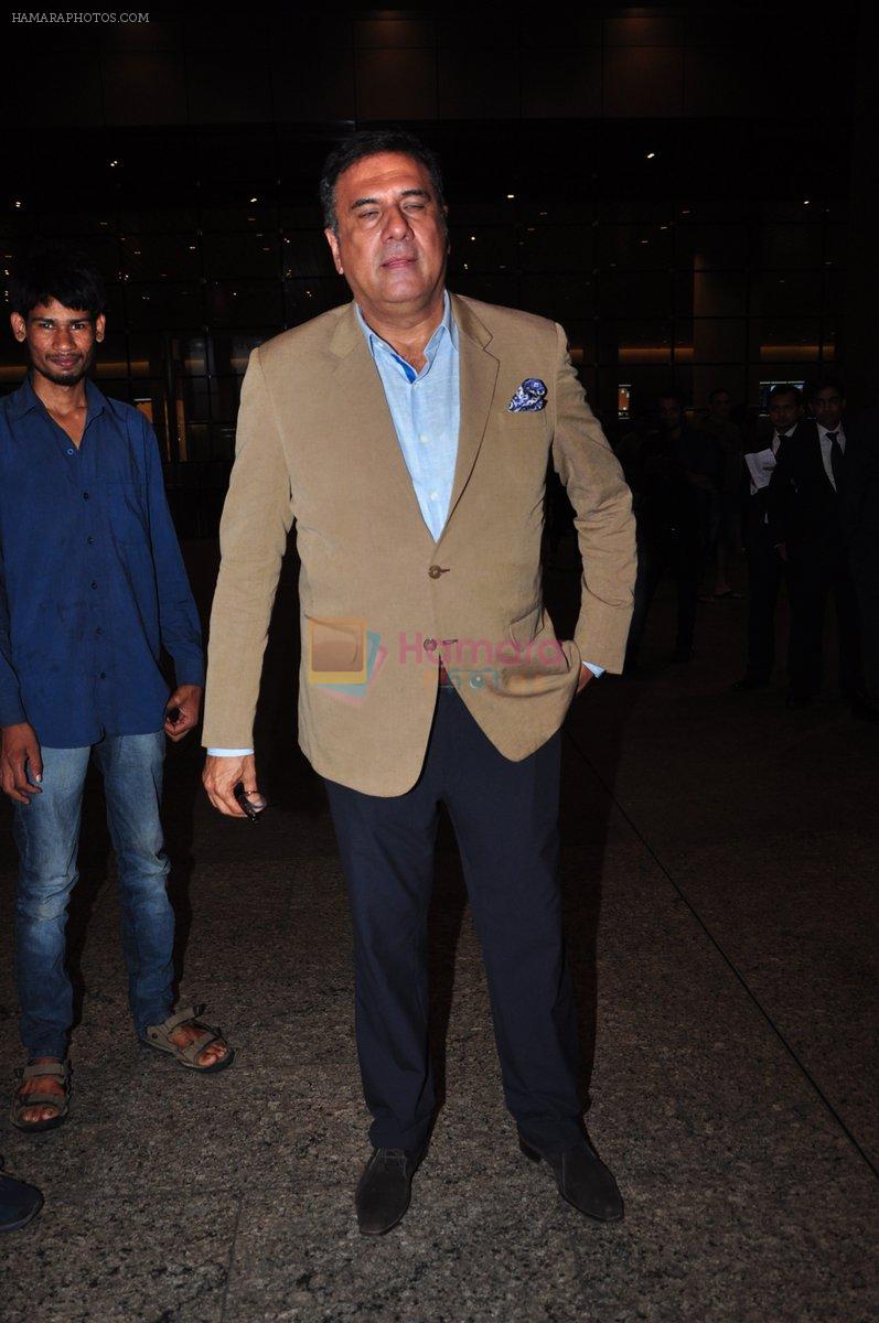 Boman Irani snapped at airport in Mumbai on 30th June 2016