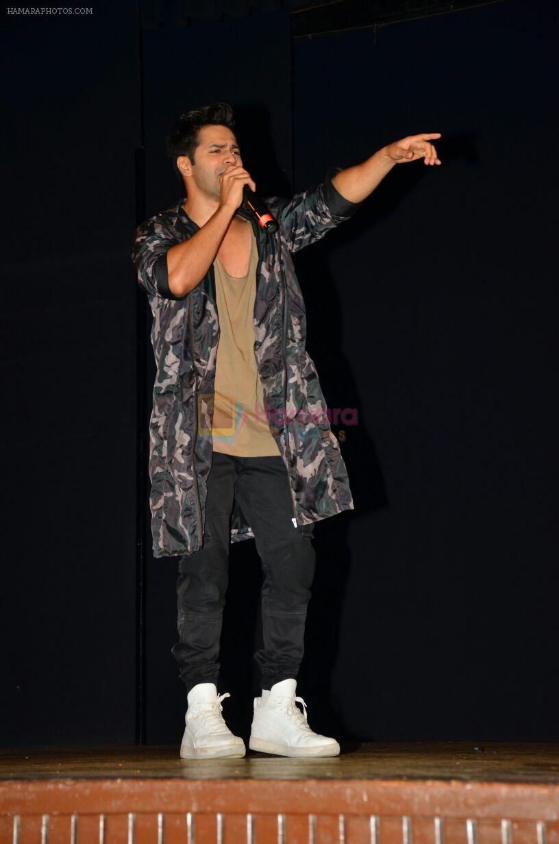 Varun Dhawan at mithibai college in Mumbai on 2nd July 2016