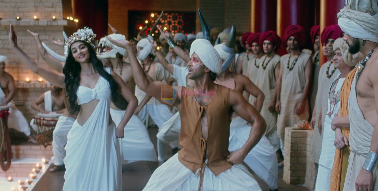 Hrithik Roshan, Pooja Hegde in Tu Hai Video Song Still from Mohenjo Daro Movie