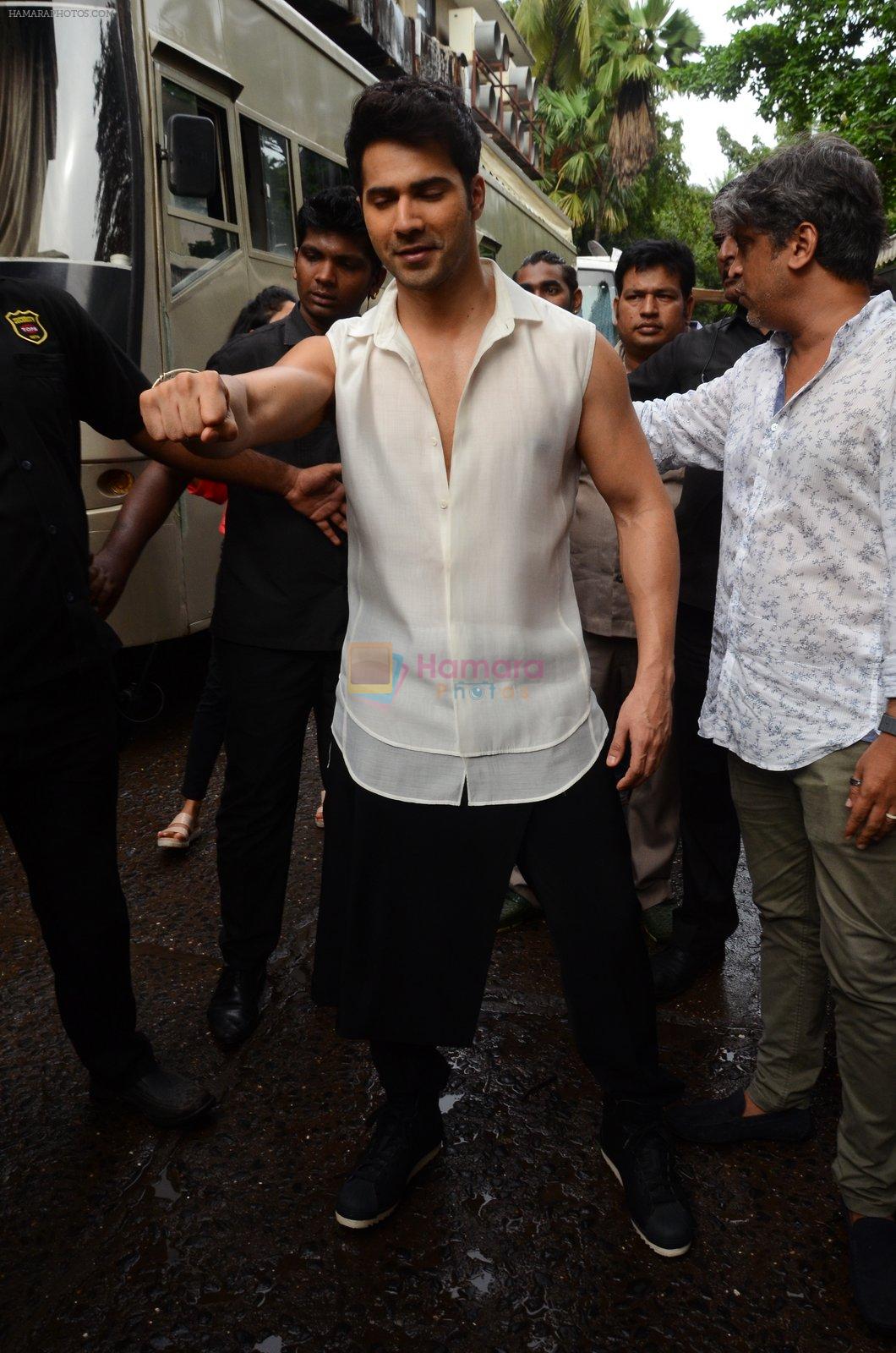 Varun Dhawan snapped on  the sets of So You Think you can dance on 12th July 2016