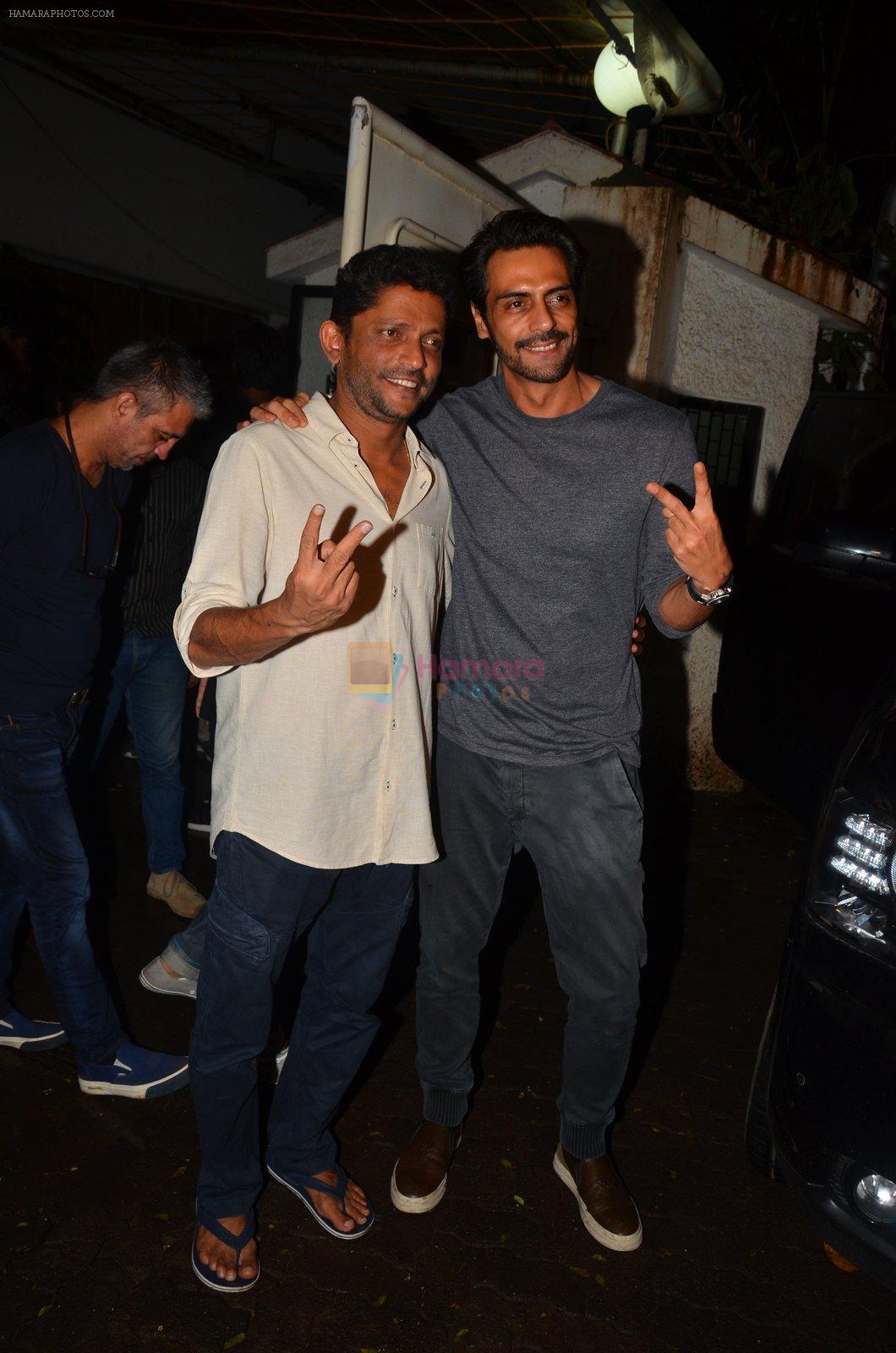Arjun Rampal, Nishikant Kamat at Madaari screening in Mumbai on 13th July 2016