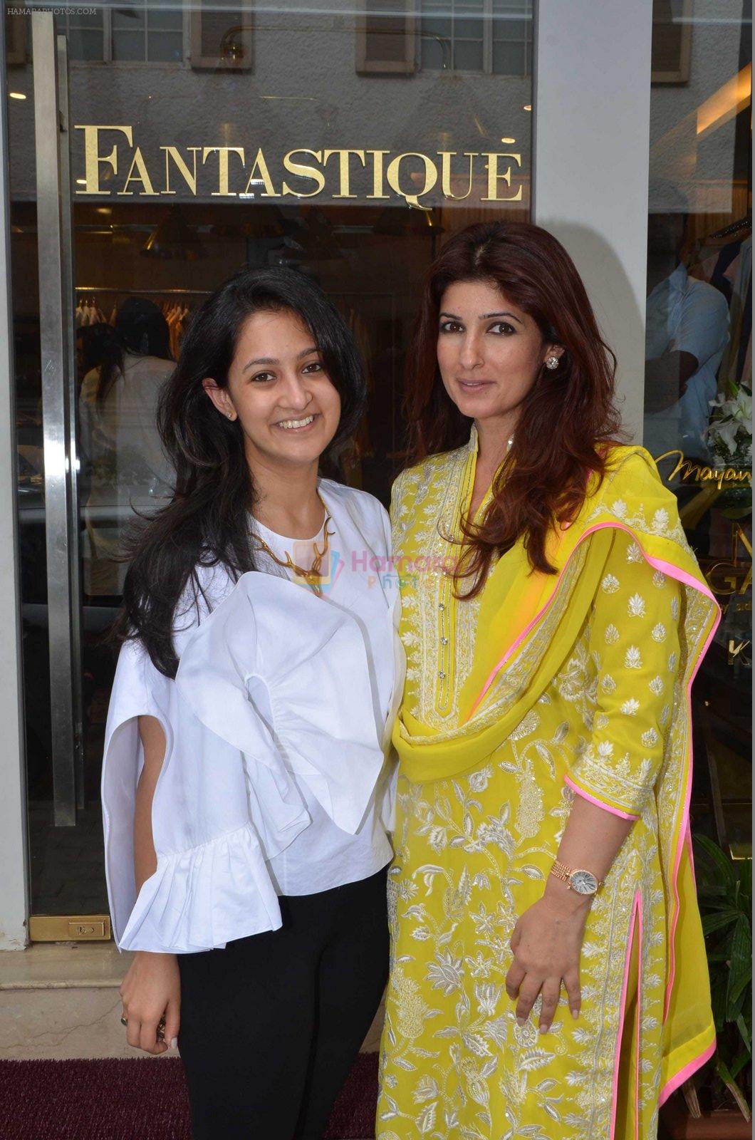 Twinkle Khanna at the launch of FANTASTIQUE by Abu Sandeep on 15th July 2016