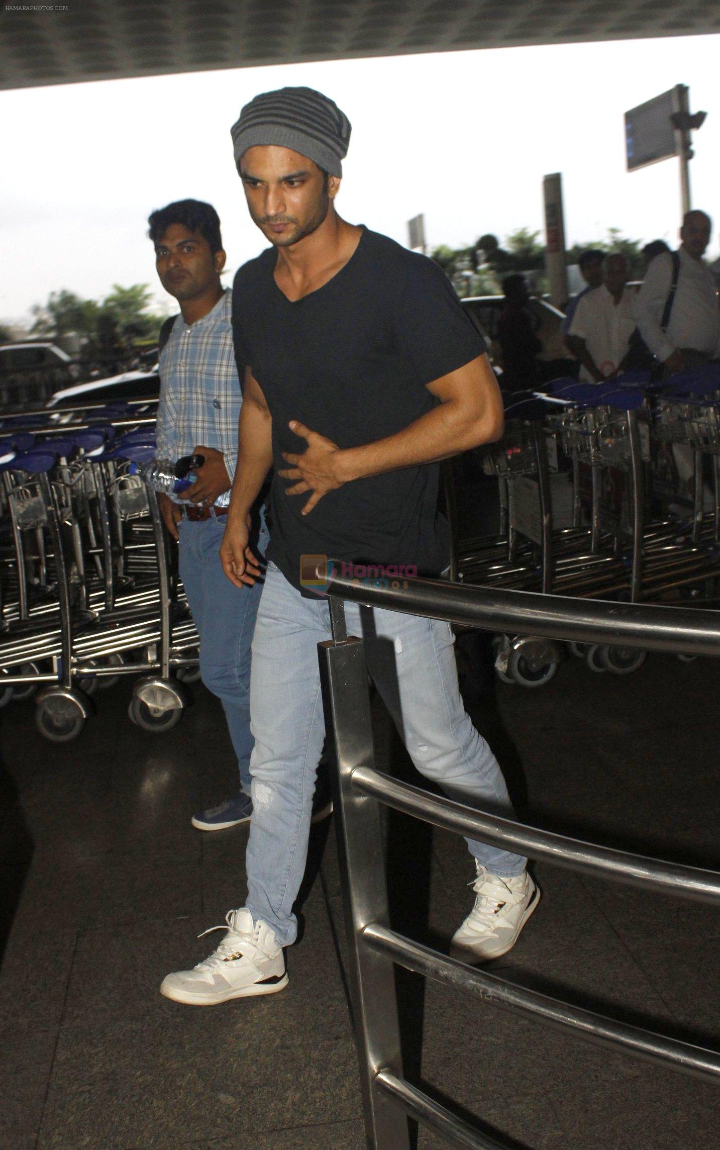 Sushant Singh Rajput At Airport on 22nd July 2016