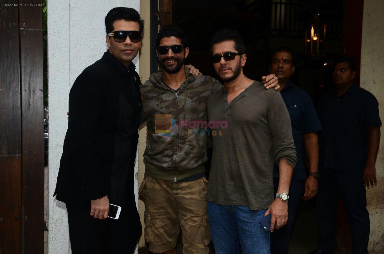 Farhan Akhtar, Karan Johar, Ritesh Sidhwani at the promo shoot in Bungalow 9, bandra on 25th July 2016