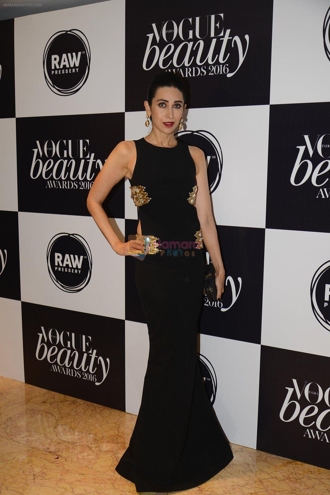 Karisma Kapoor at Vogue Beauty Awards 2016 on 27th July 2016