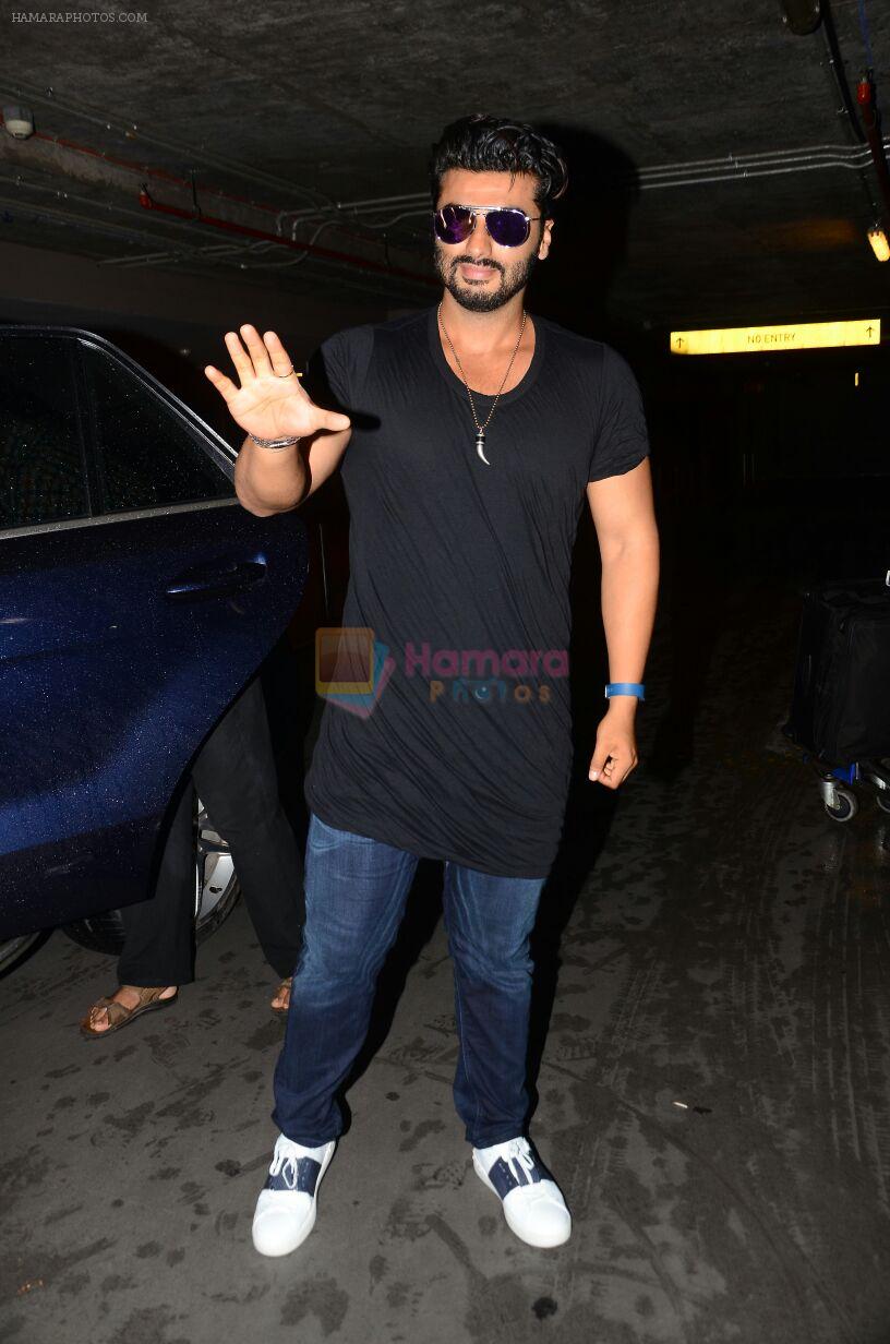 Arjun kapoor landed from london in Mumbai airport on 30th July 2016