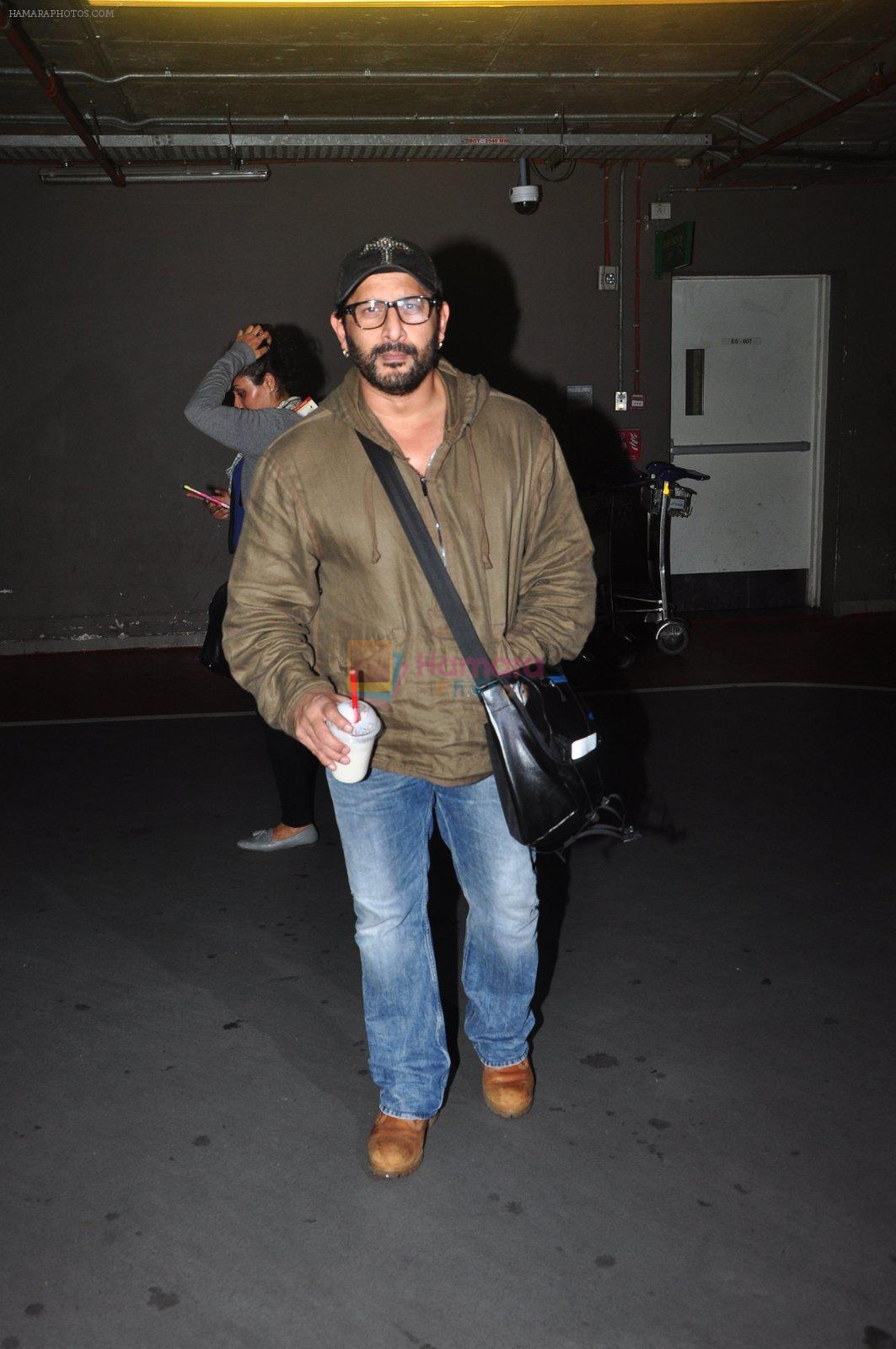 Arshad Warsi snapped at airport on 1st Aug 2016