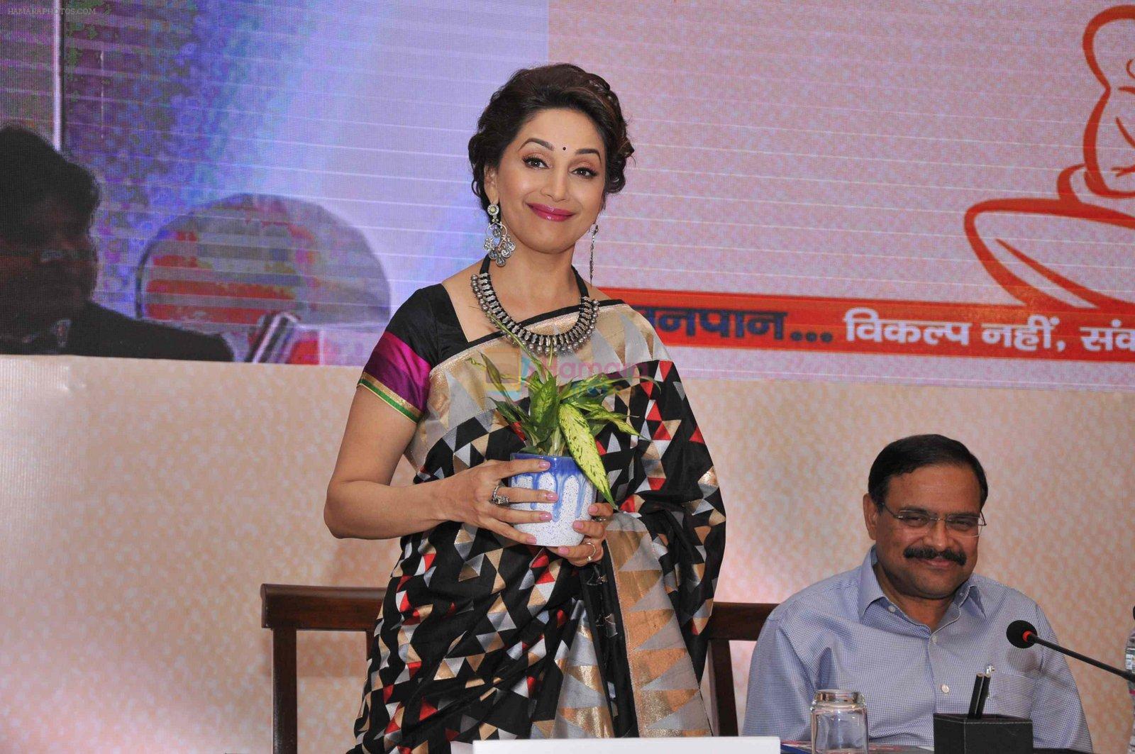 Madhuri Dixit at breastfeeding awareness campaign by unicef on 5th Aug 2016