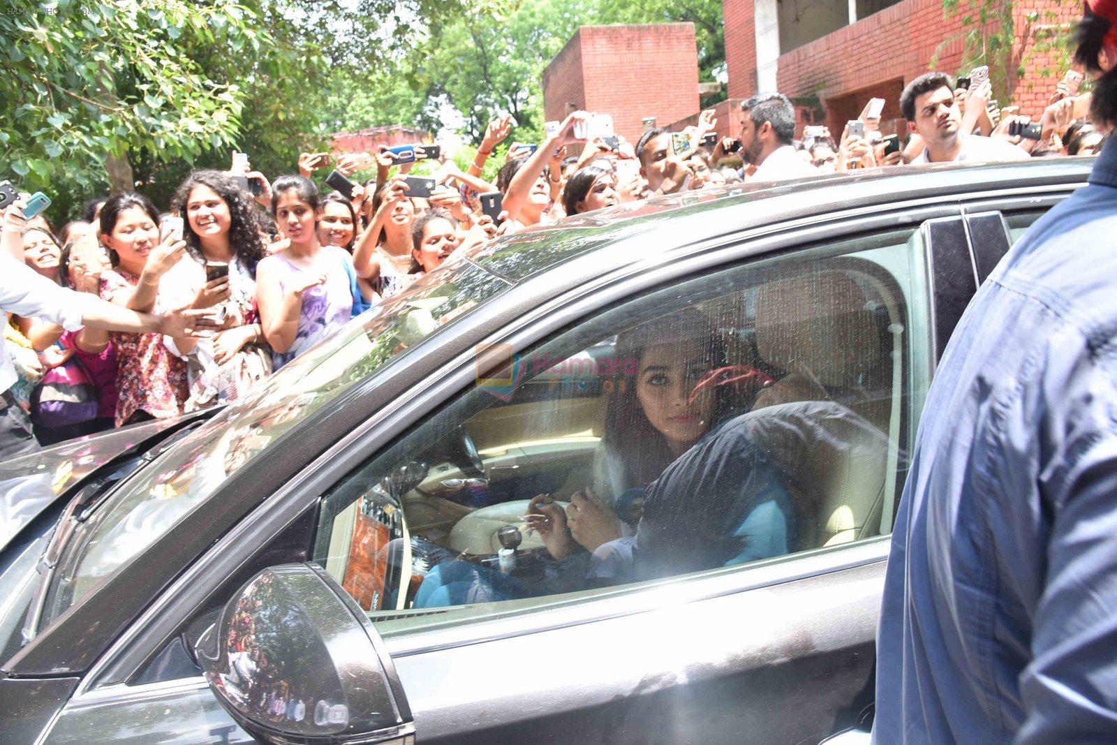 Pooja Hegde at Mohenjo Daro promotions in Gargi college on 5th Aug 2016