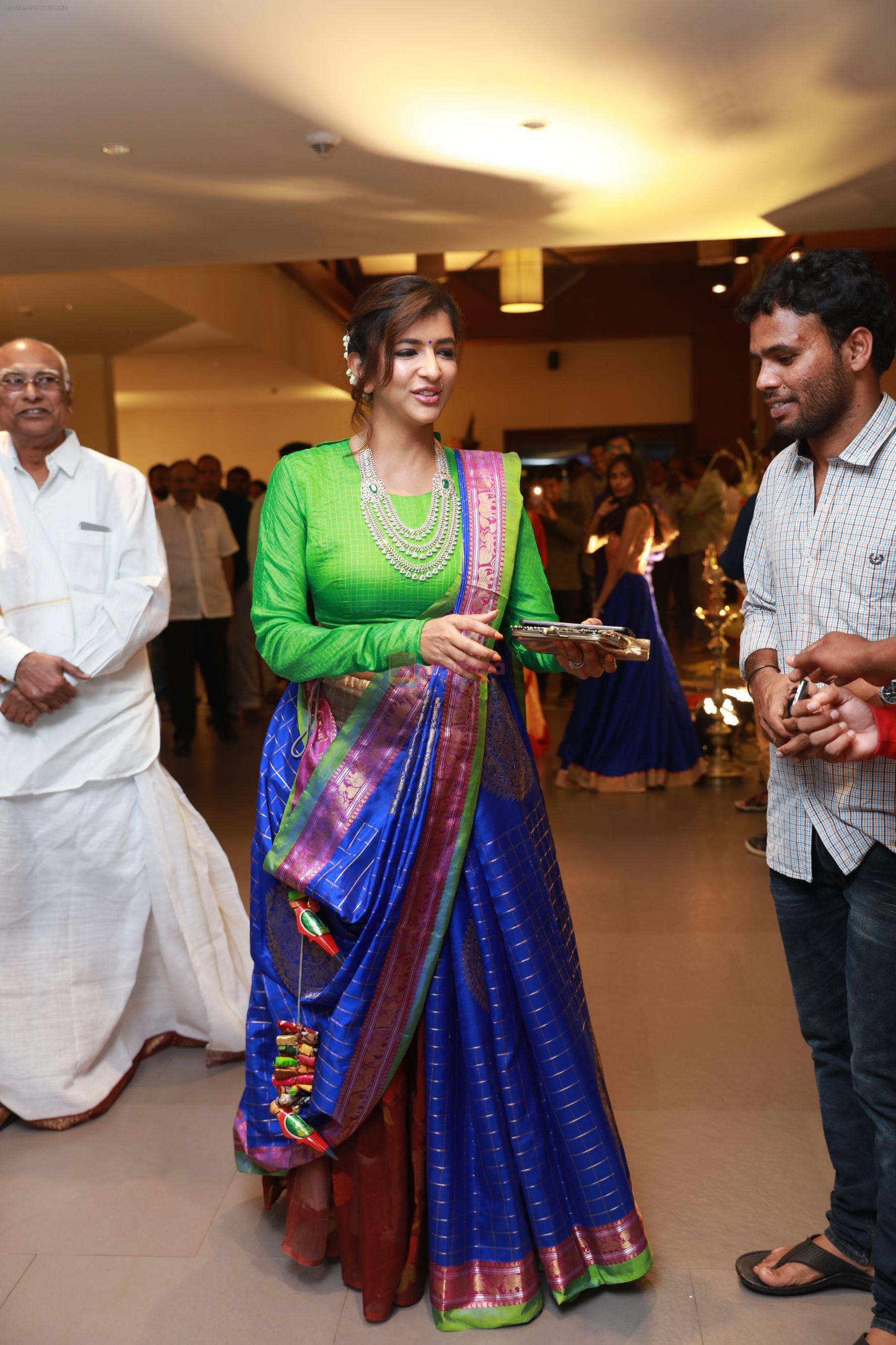 Lakshmi Manchu at Krish weds Ramya wedding reception on 8th Aug 2016