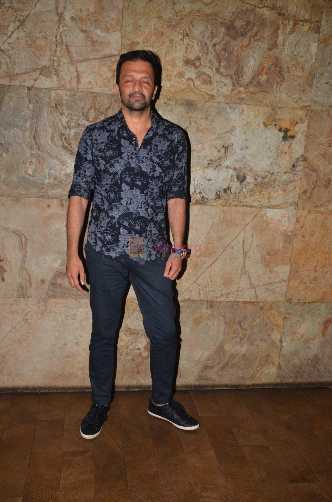 Atul Kasbekar at Rahul Bose screening in Mumbai on 8th Aug 2016