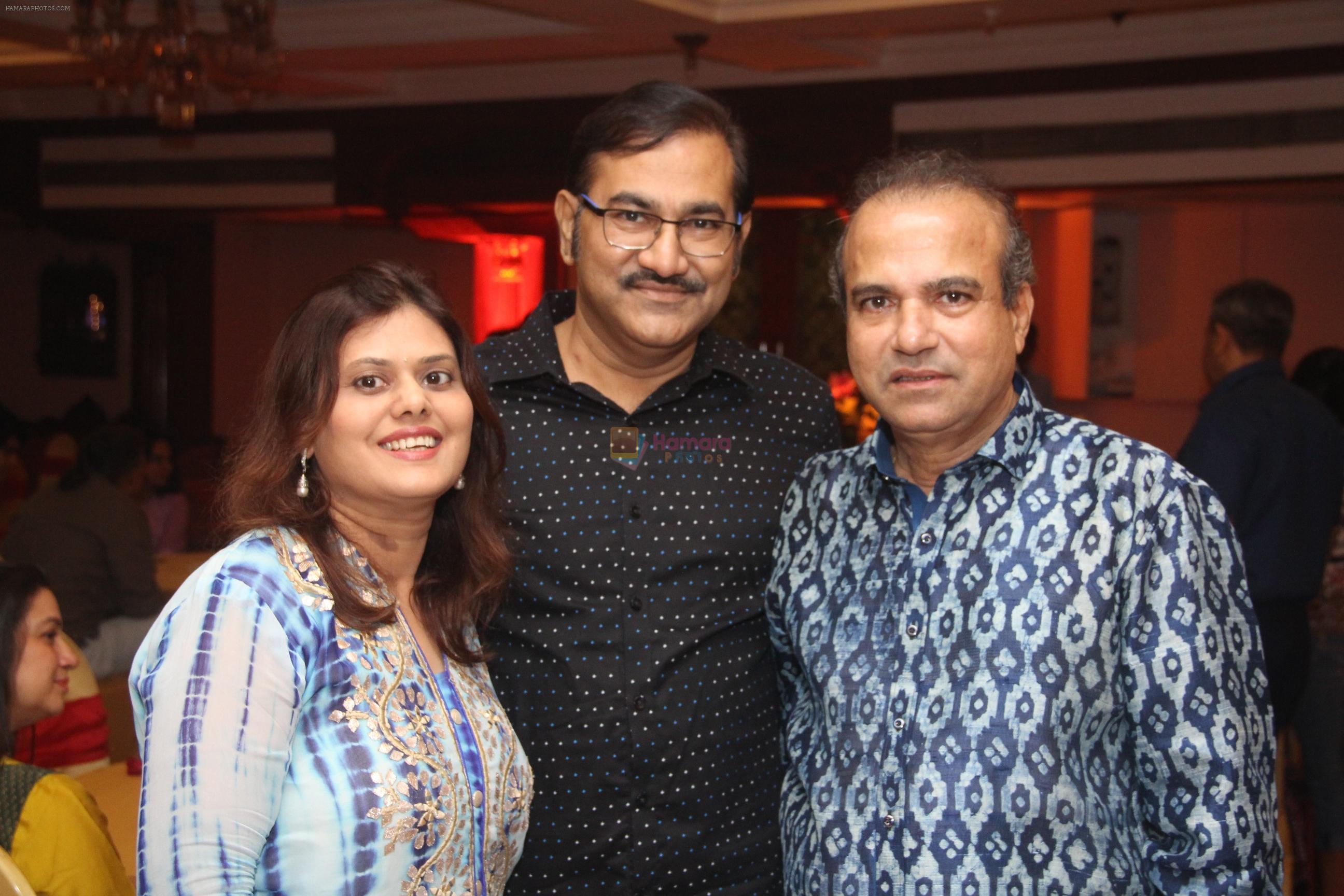 Suresh Wadkar with Sudesh Bhosle and his  wife at Suresh Wadkar's Birthday Bash in Mumbai on 8th Aug 2016