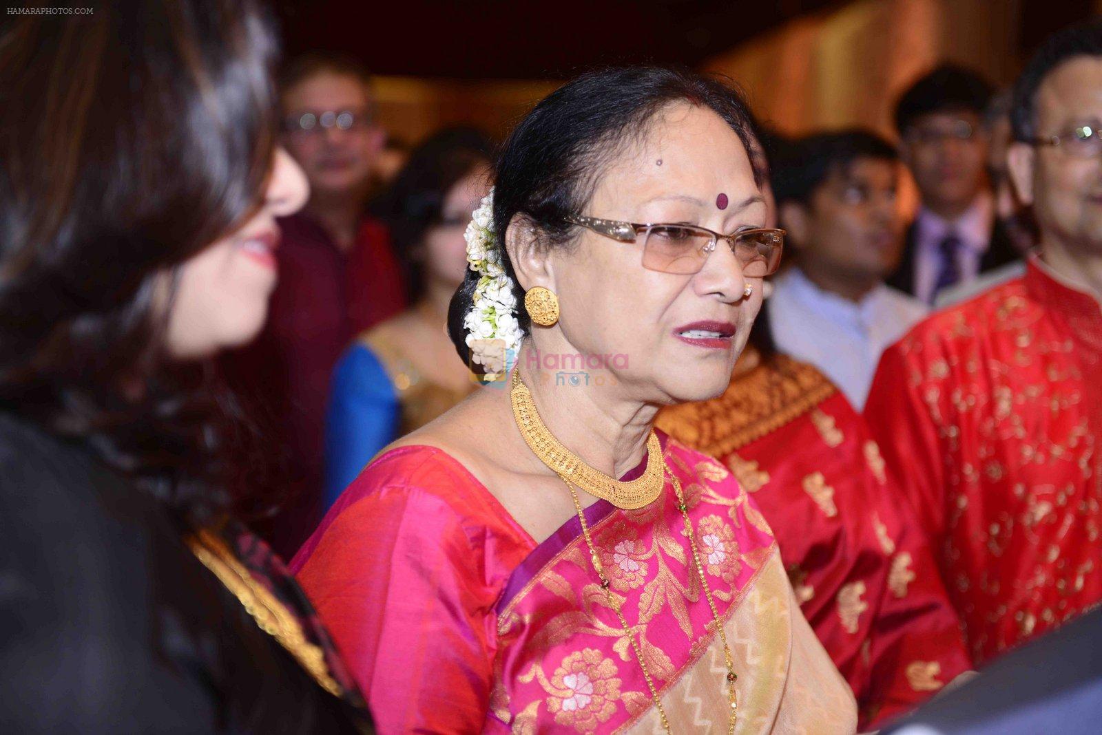 at Babul Supriyo's wedding in Mumbai on 9th Aug 2016