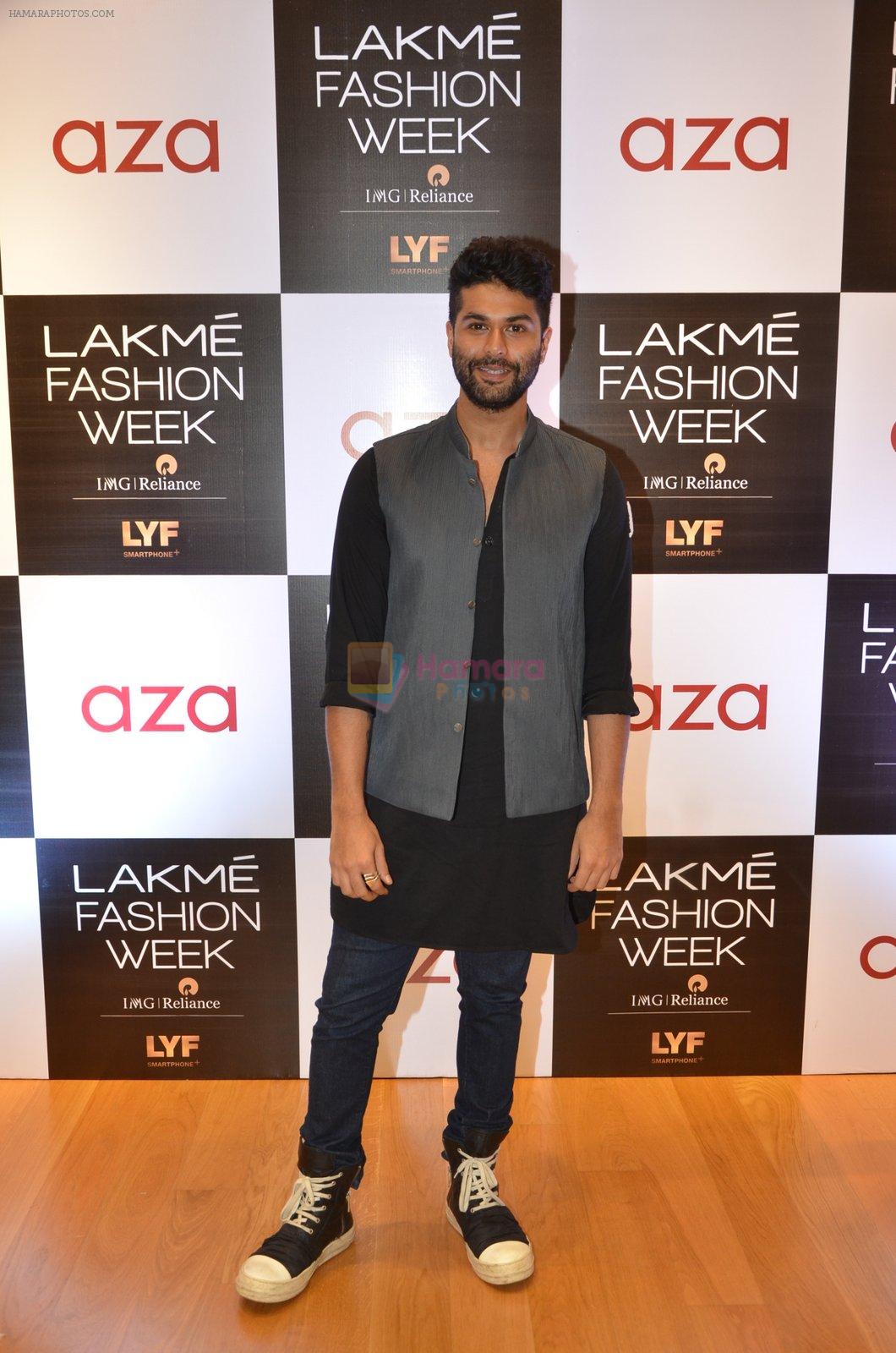Kunal Rawal at Aza in association with Lakme Fashion Week with emerging designers on 11th Aug 2016
