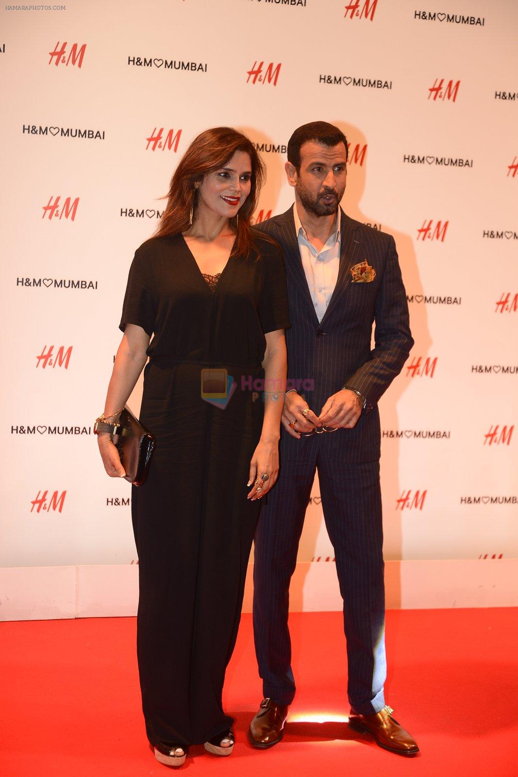 Ronit Roy at h&m mubai launch on 11th Aug 2016