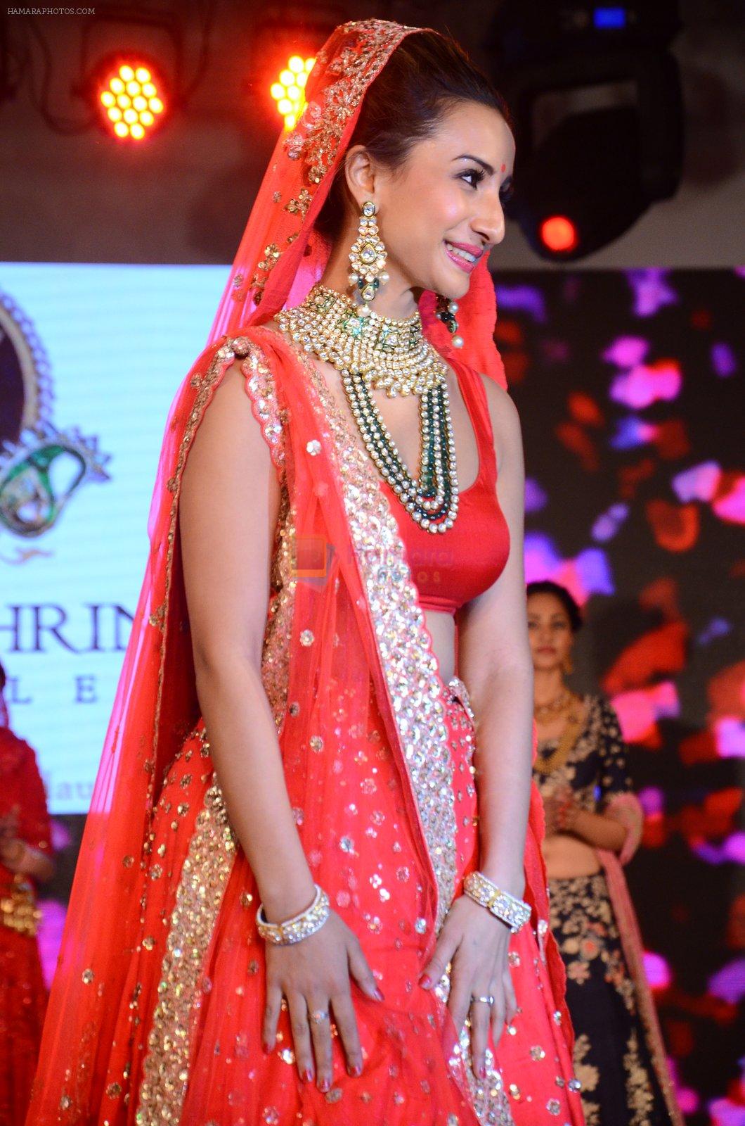 Patralekha at bridal show on 19th Aug 2016