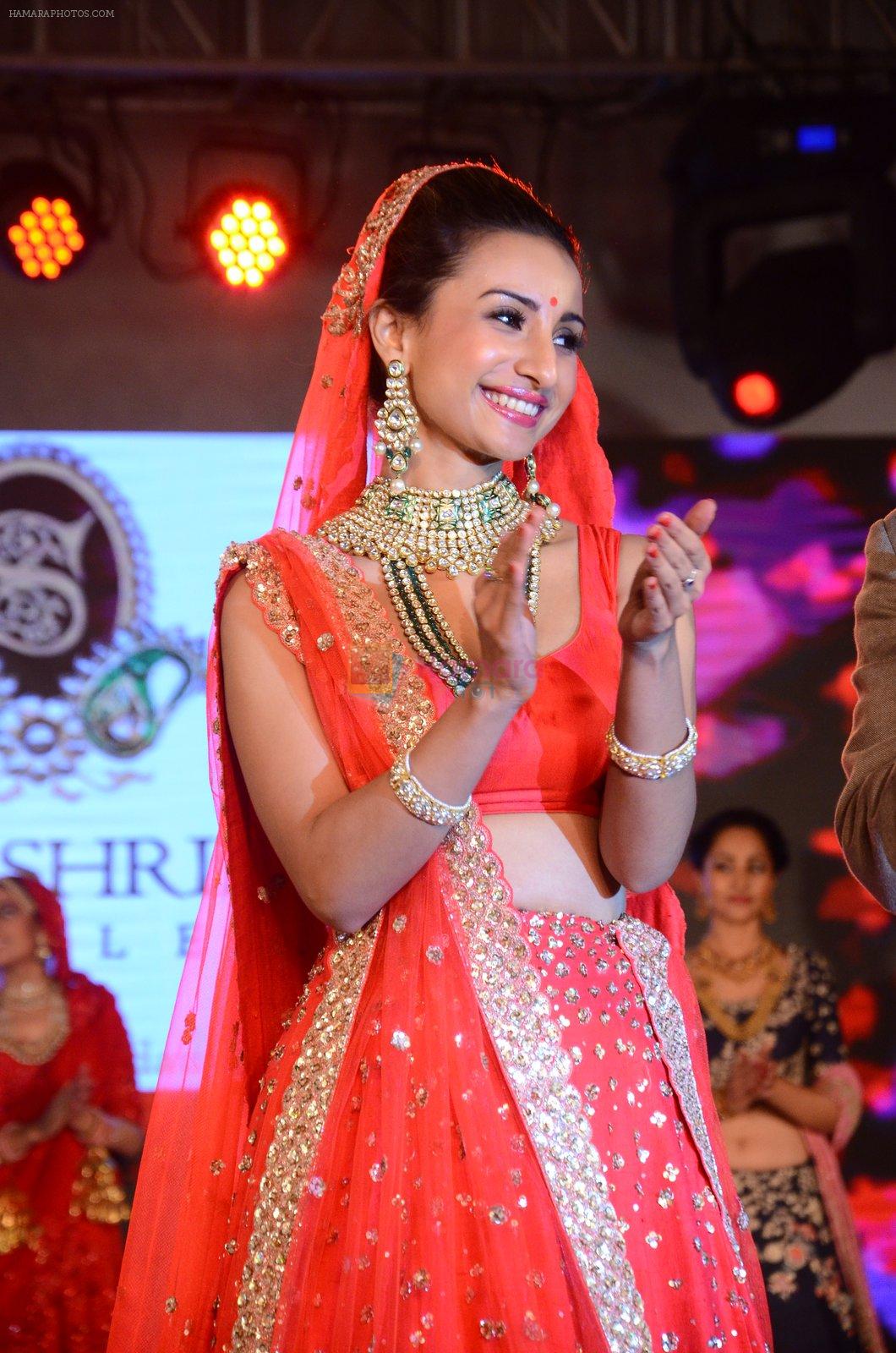 Patralekha at bridal show on 19th Aug 2016