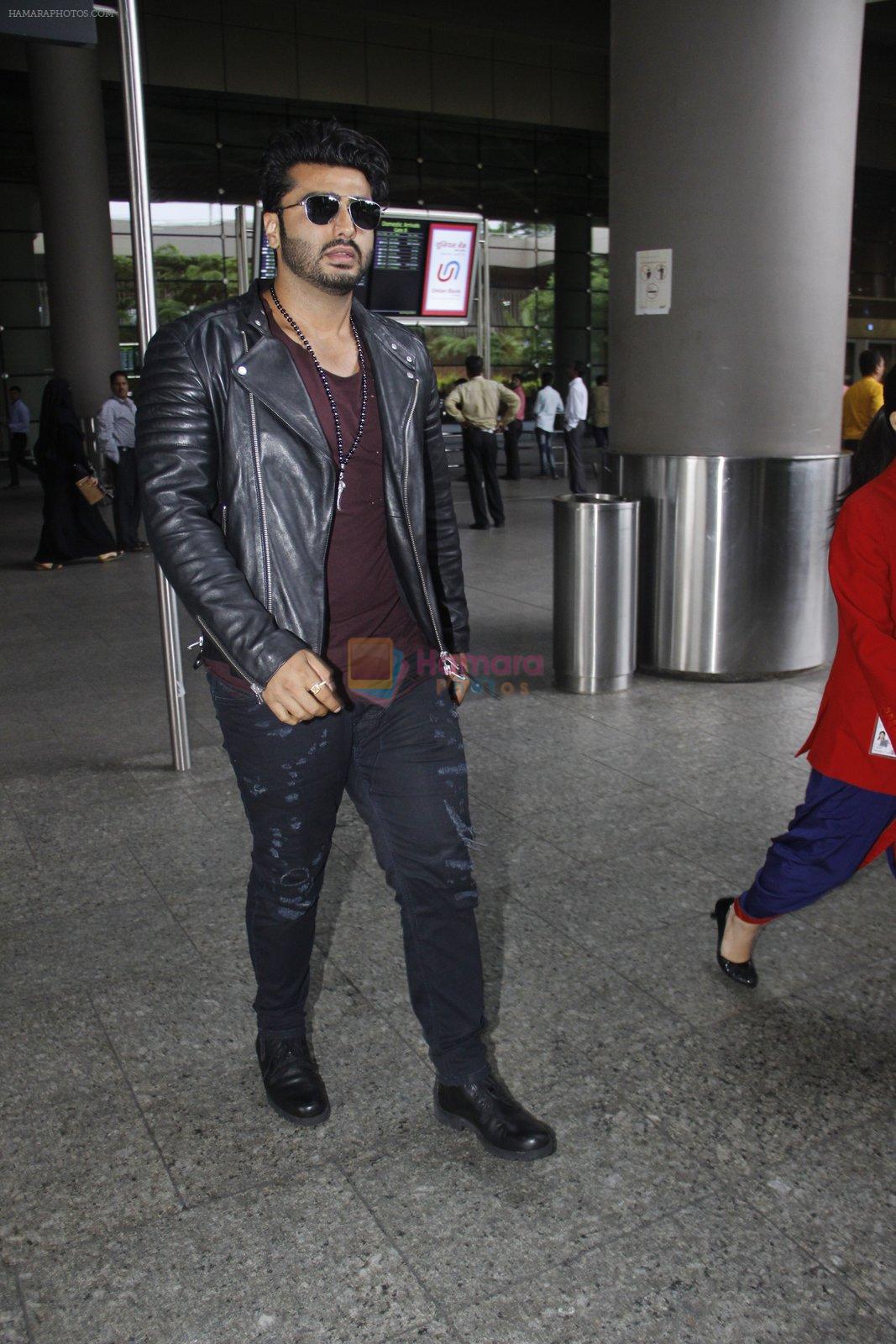 Arjun Kapoor back from cape town on 24th Aug 2016