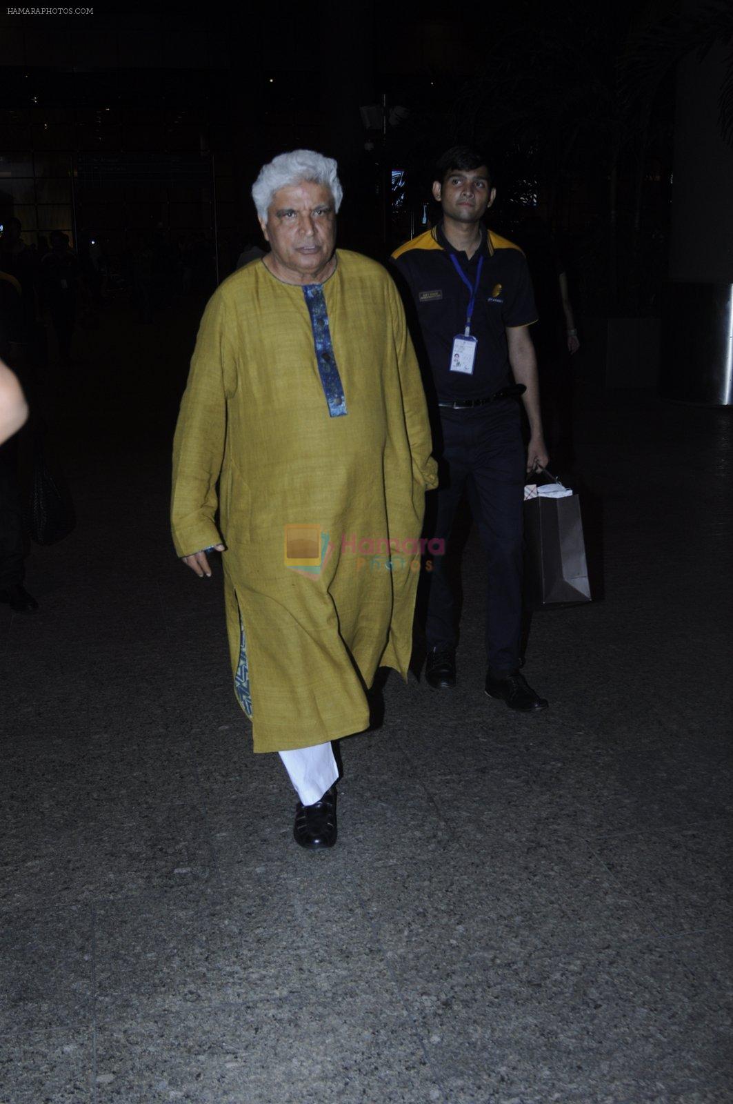 Javed Akhtar snapped at airport on 26th Aug 2016