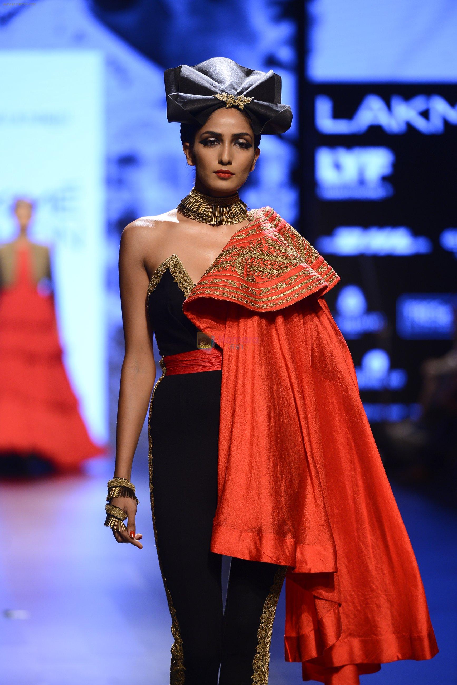 Model walk the ramp for Shantanu and Nikhil Show at Lakme Fashion Week 2016 on 27th Aug 2016