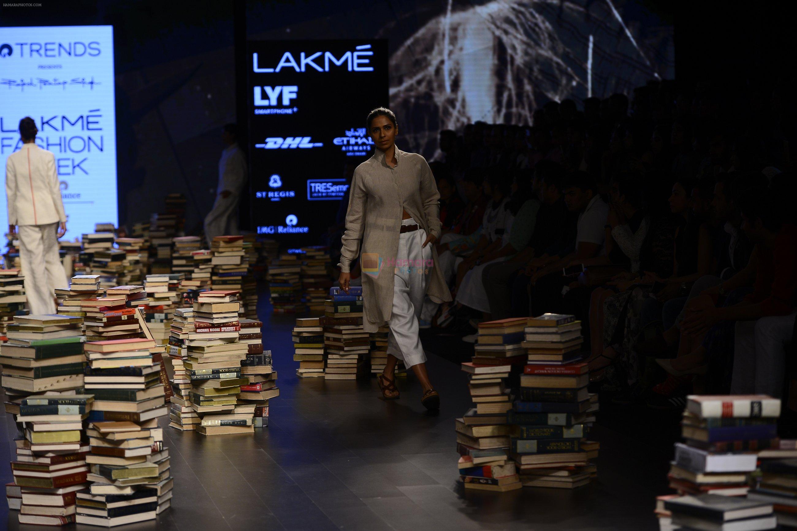 Model walk the ramp for Rajesh Pratap Singh Show at Lakme Fashion Week 2016 on 27th Aug 2016