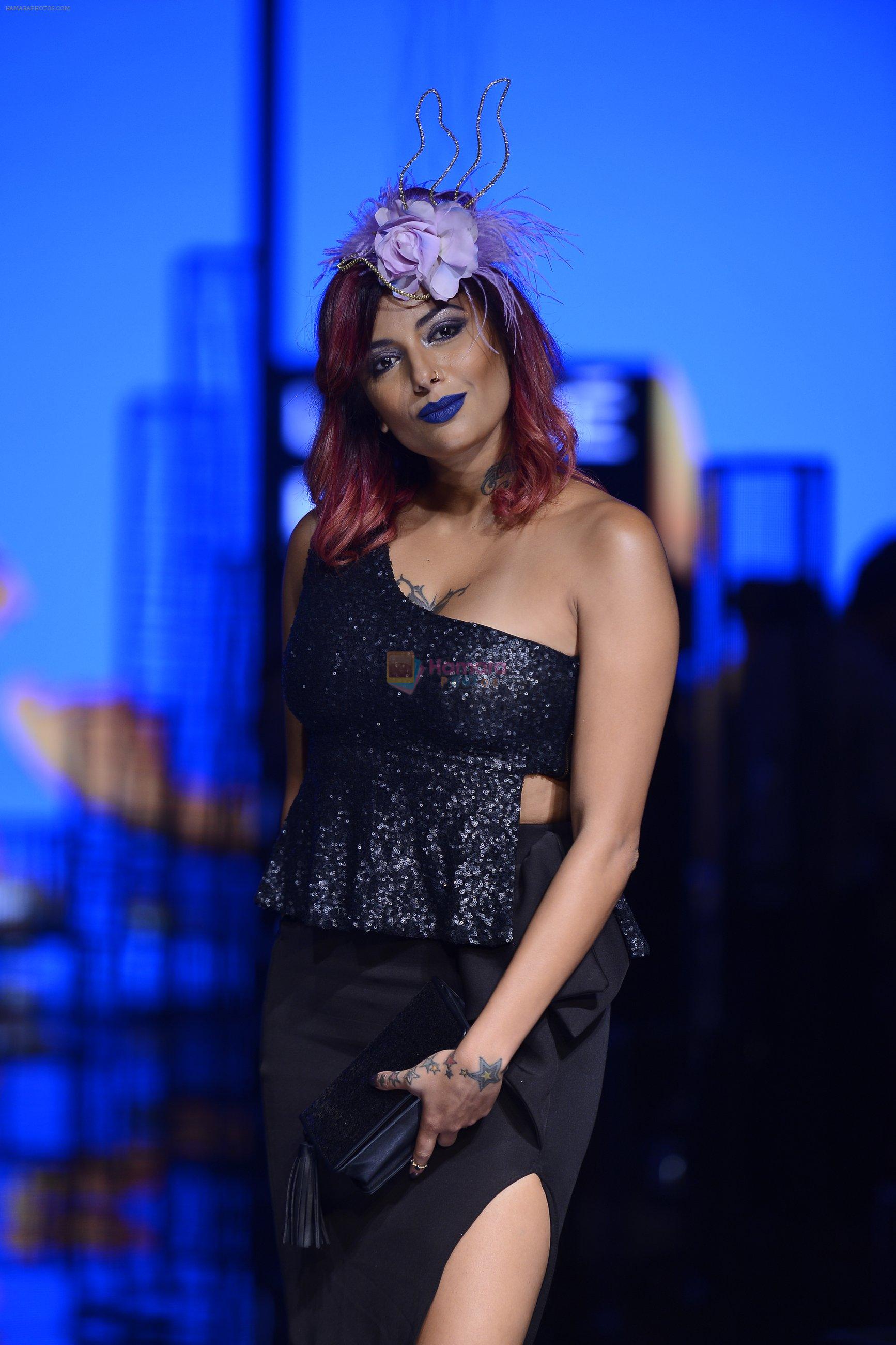 Diandra Soares walk the ramp for Kunal Rawal Show at Lakme Fashion Week 2016 on 28th Aug 2016